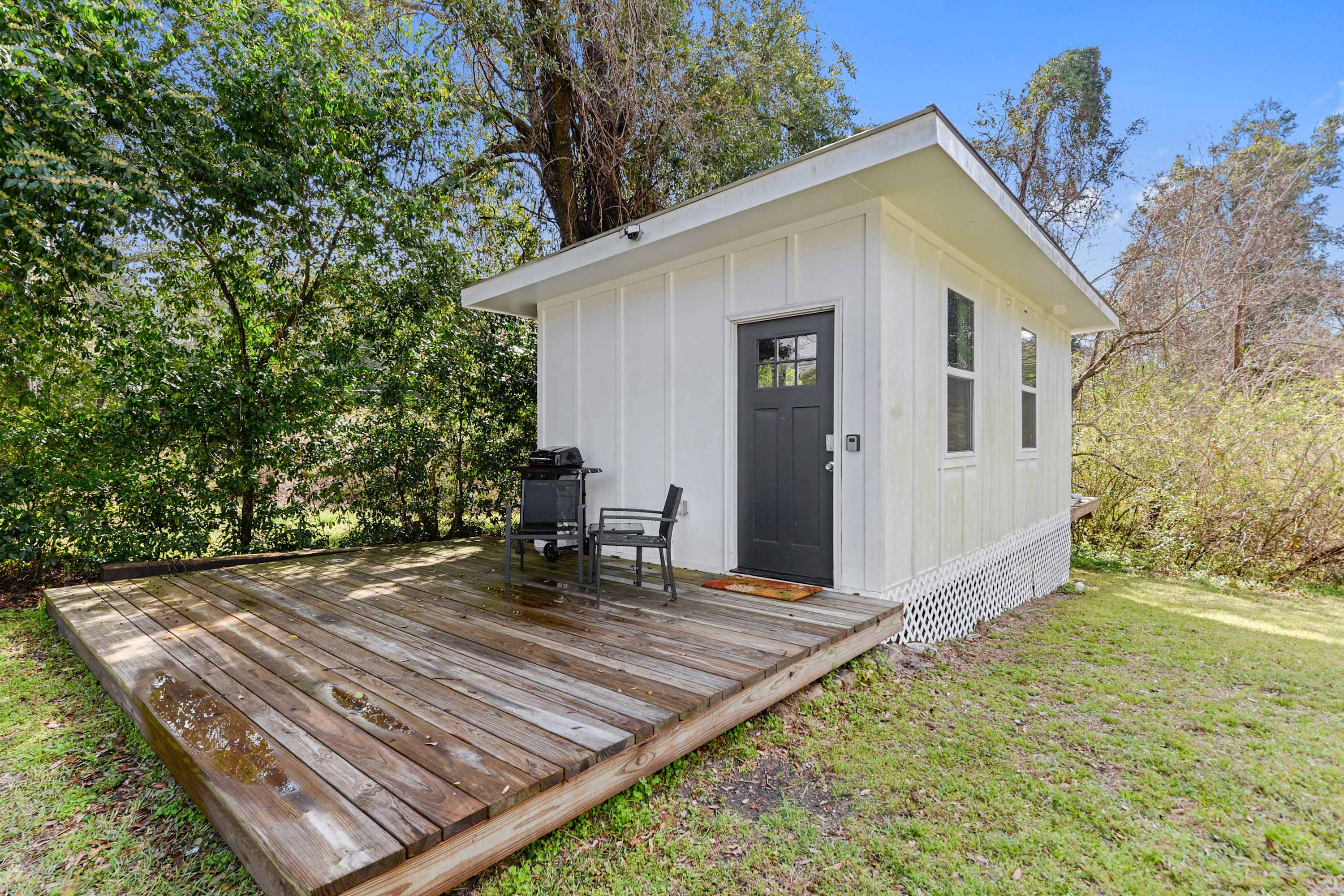 Coastal Cabana Studio - Close to beach and Mississippi City — Gulfport, MS — vacation rental