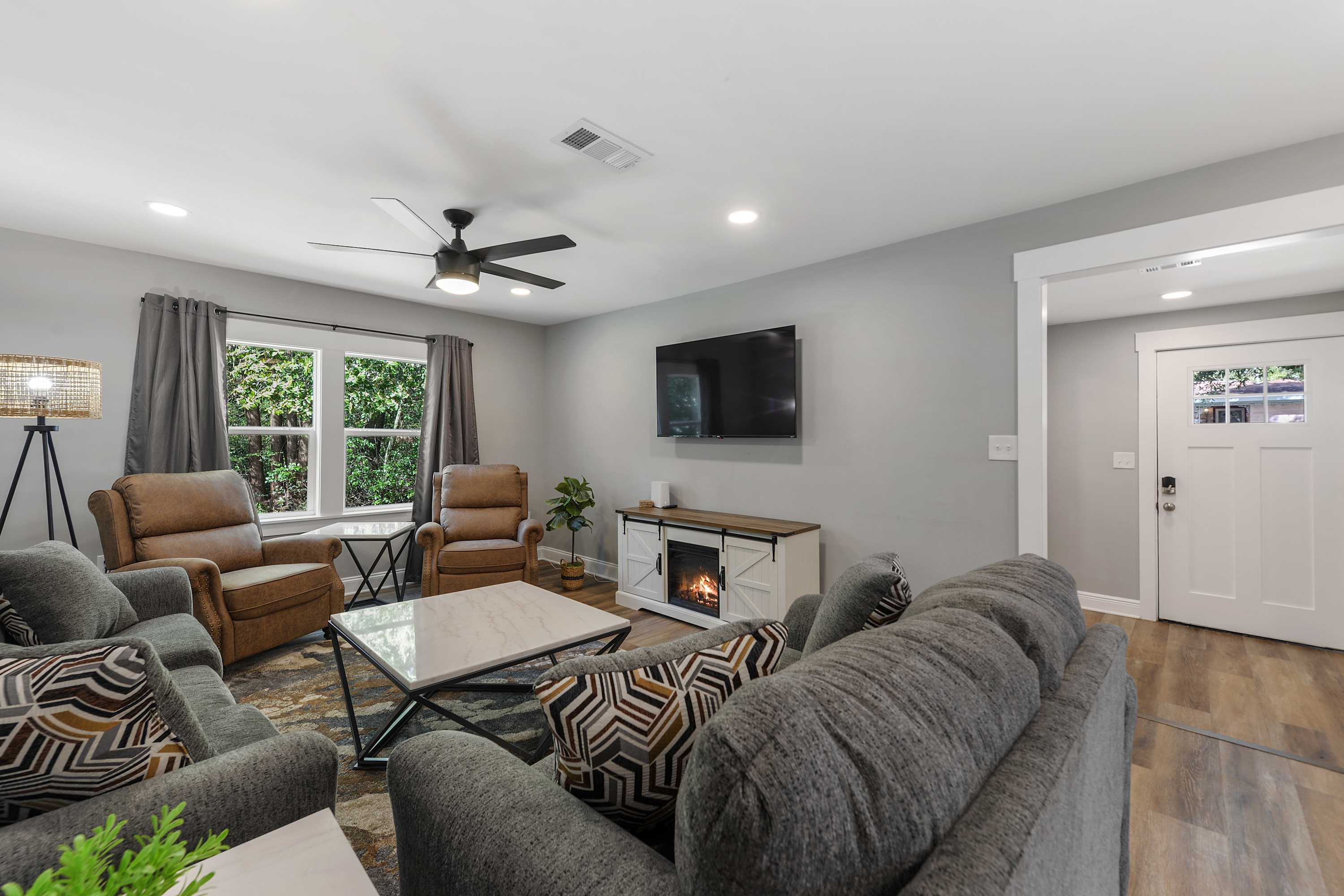 Coastal Casa -Charming 3 Bedroom House — Gulfport, MS — vacation rental