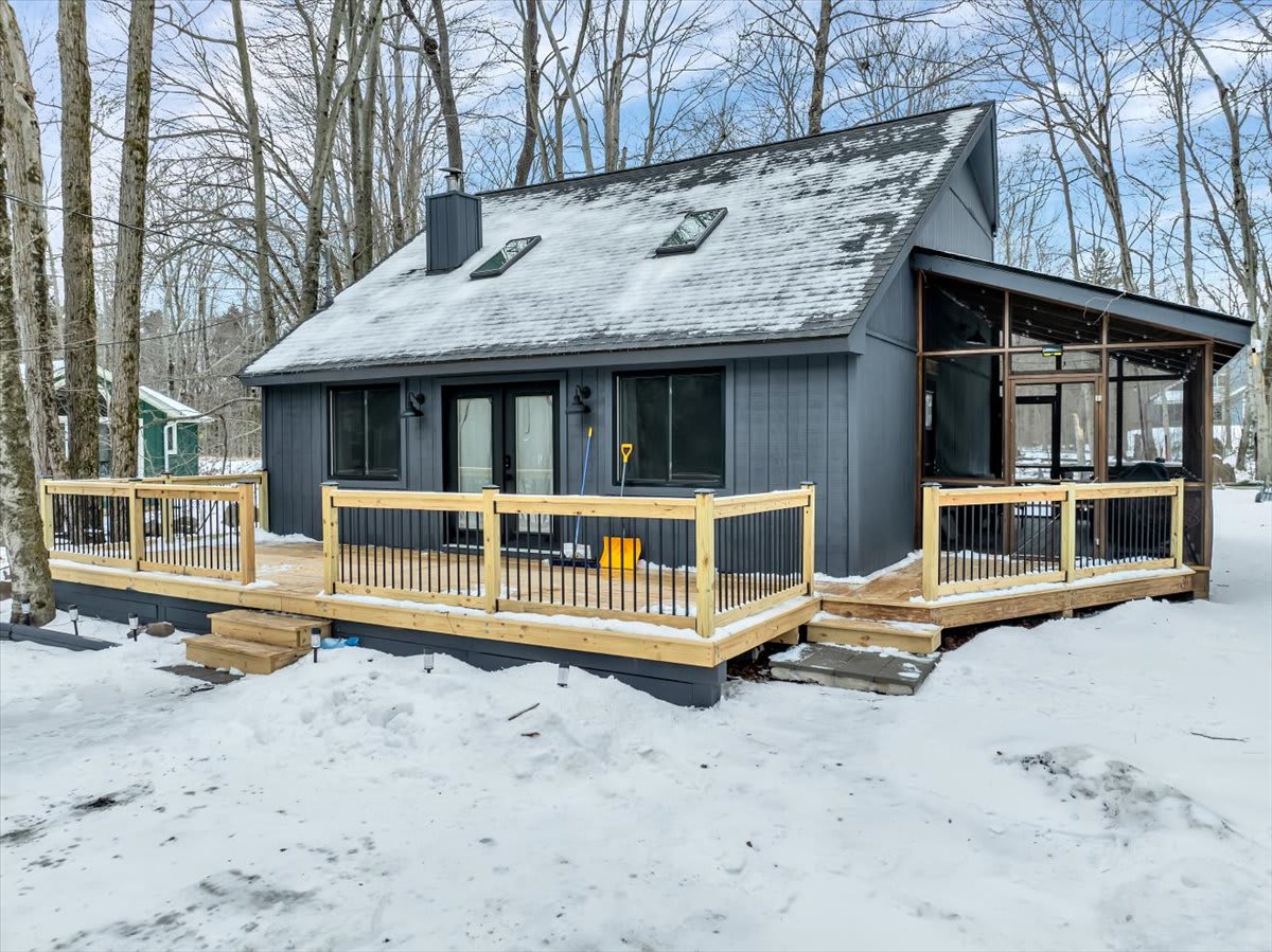 Woodland Modern Retreat | Pocono Pines | Fire Pit