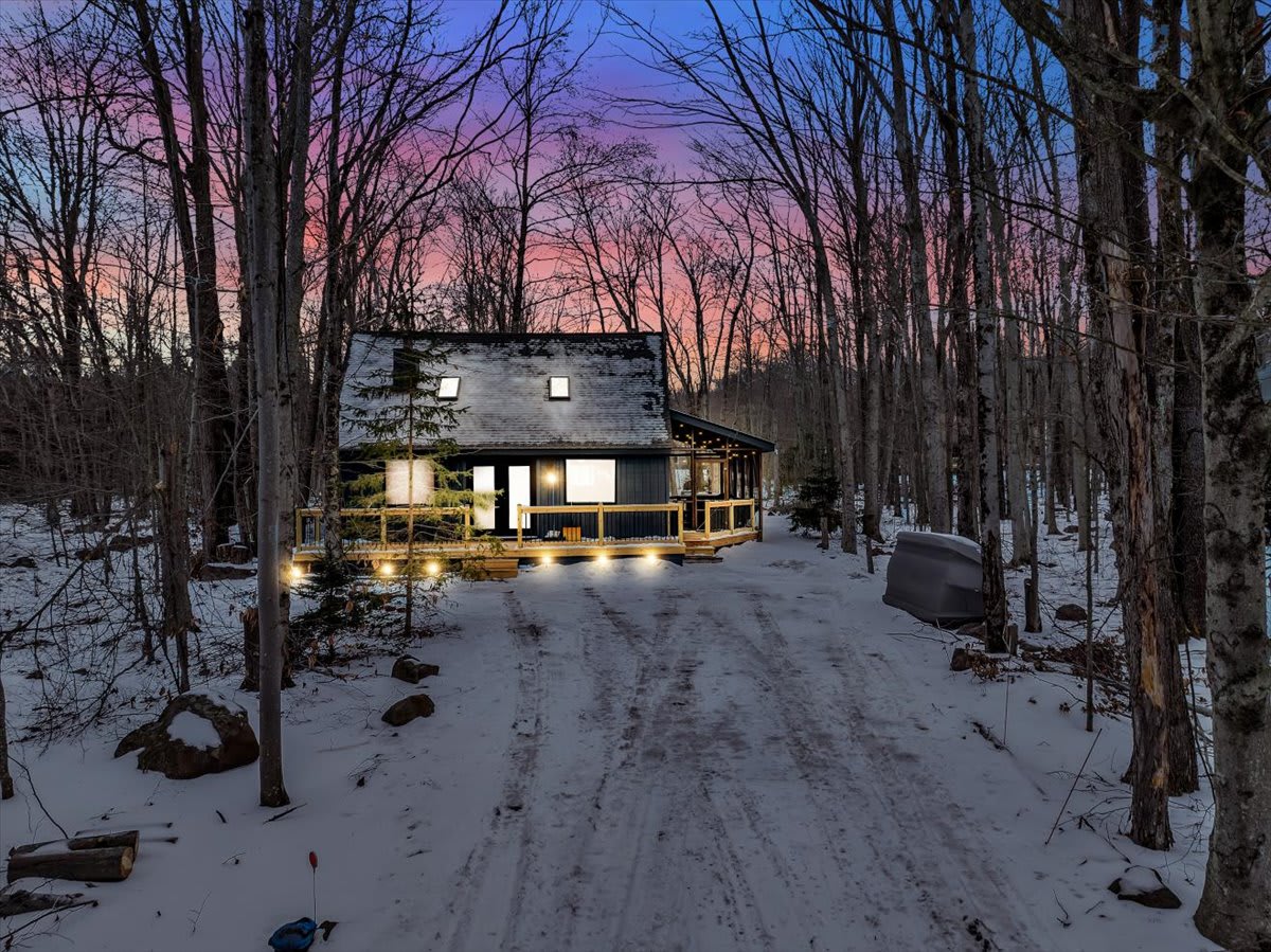 Woodland Modern Retreat | Pocono Pines | Fire Pit