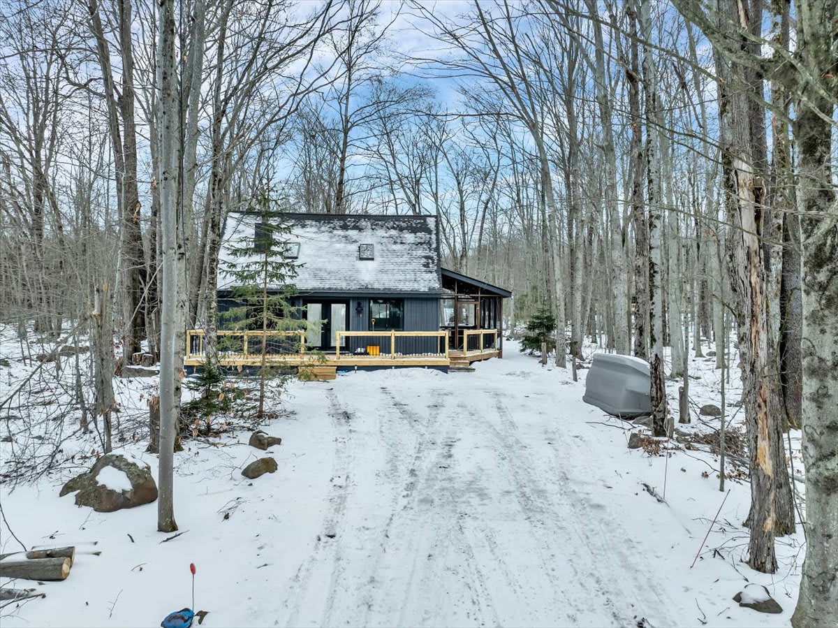Woodland Modern Retreat | Pocono Pines | Fire Pit
