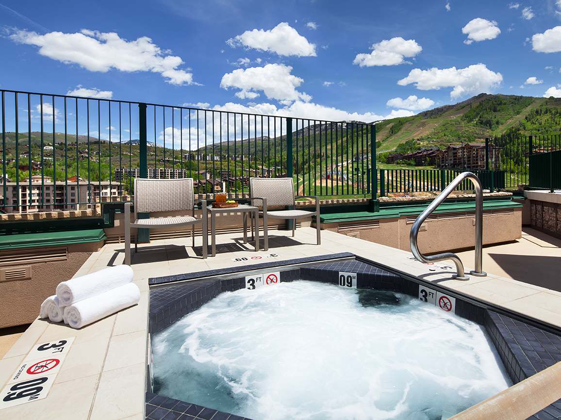 Sheraton Steamboat Resort Villas | 3 1BR Villas — Steamboat Springs, CO — vacation rental