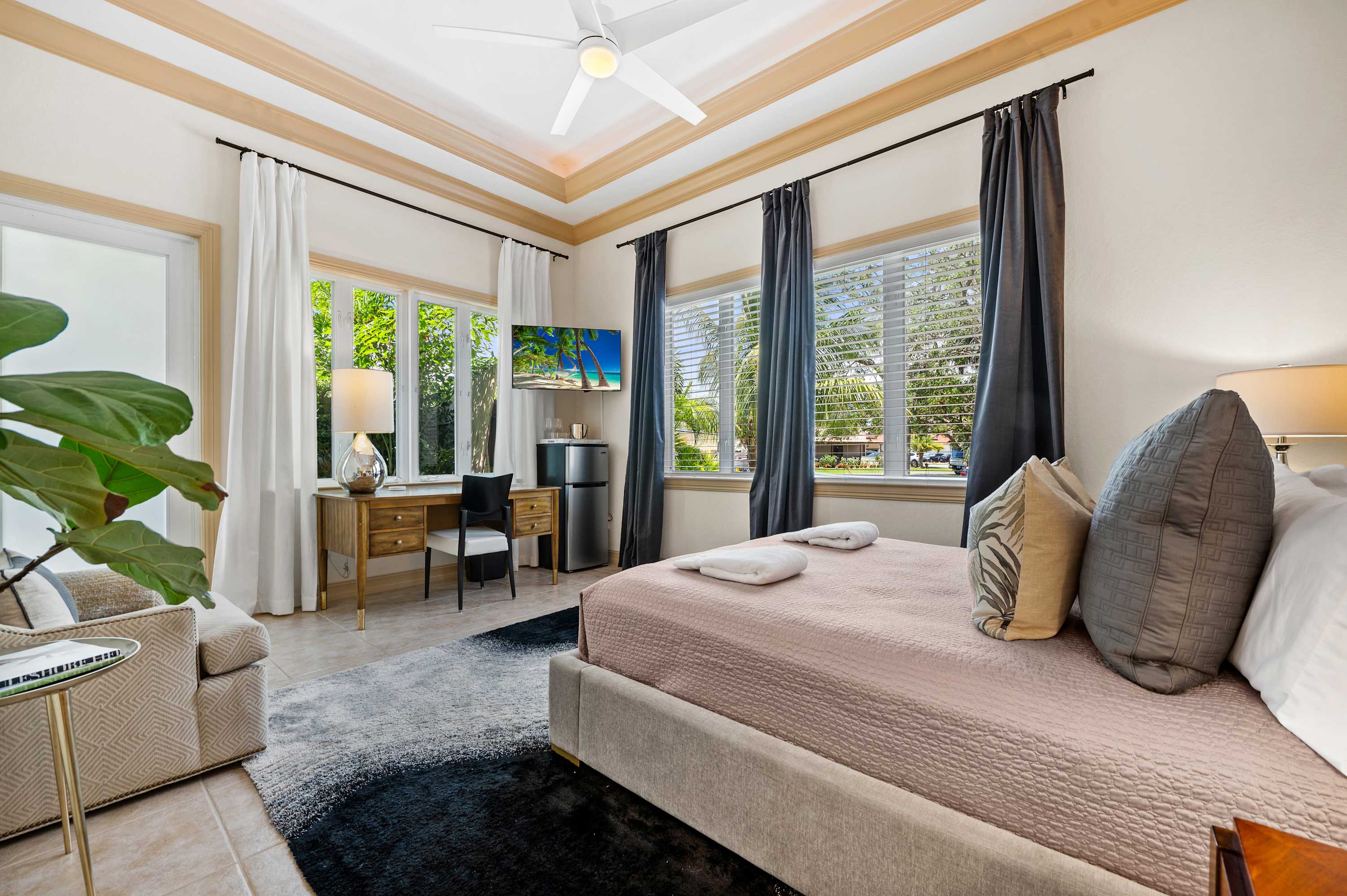 Coconut Suite @ The Vanderbilt | Boutique~BnB — Naples, FL — vacation rental