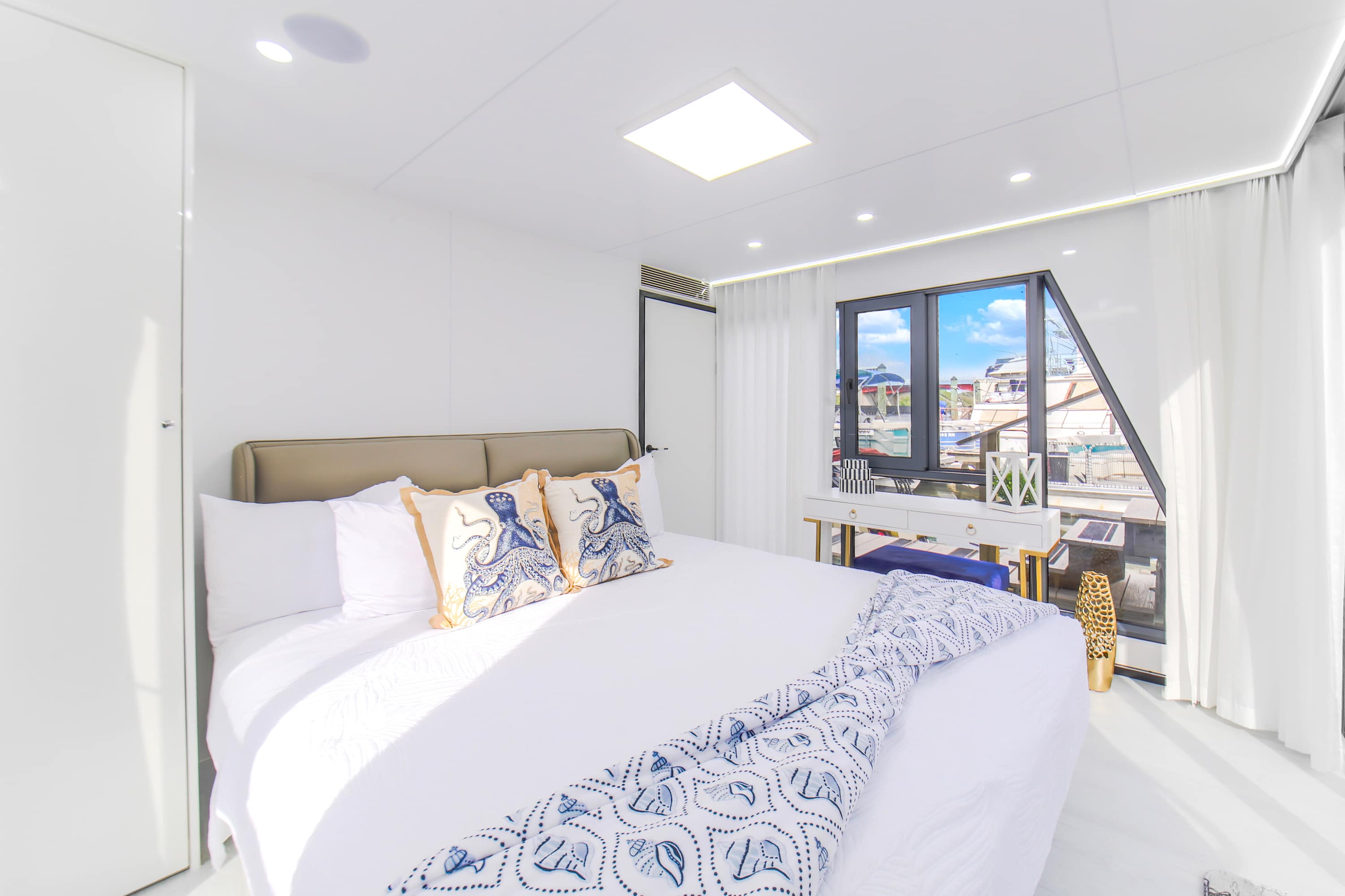 Avalon 2-Bedroom Floating Home — Merritt Island, FL — vacation rental