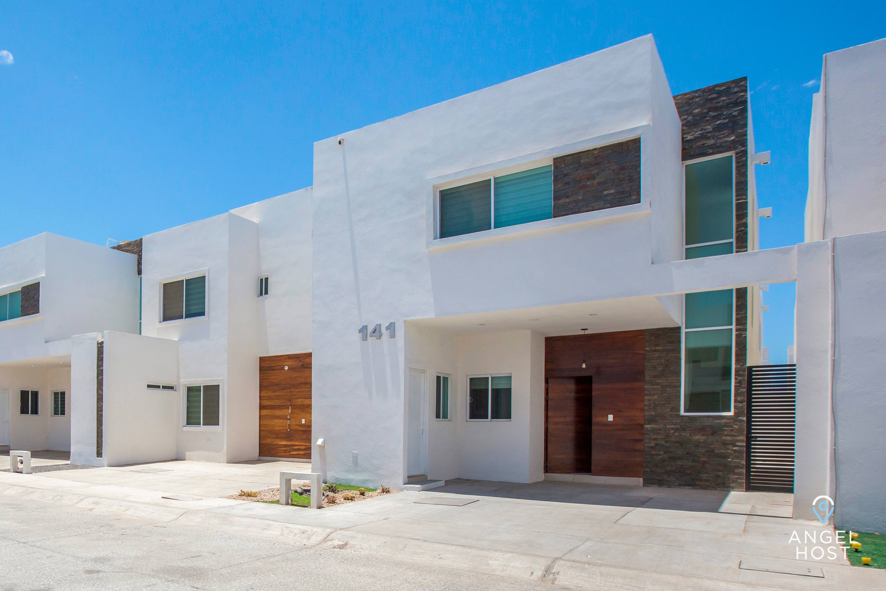 Family-Friendly House in Gated Community with Communal Pool — La Paz, Baja California Sur — vacation rental