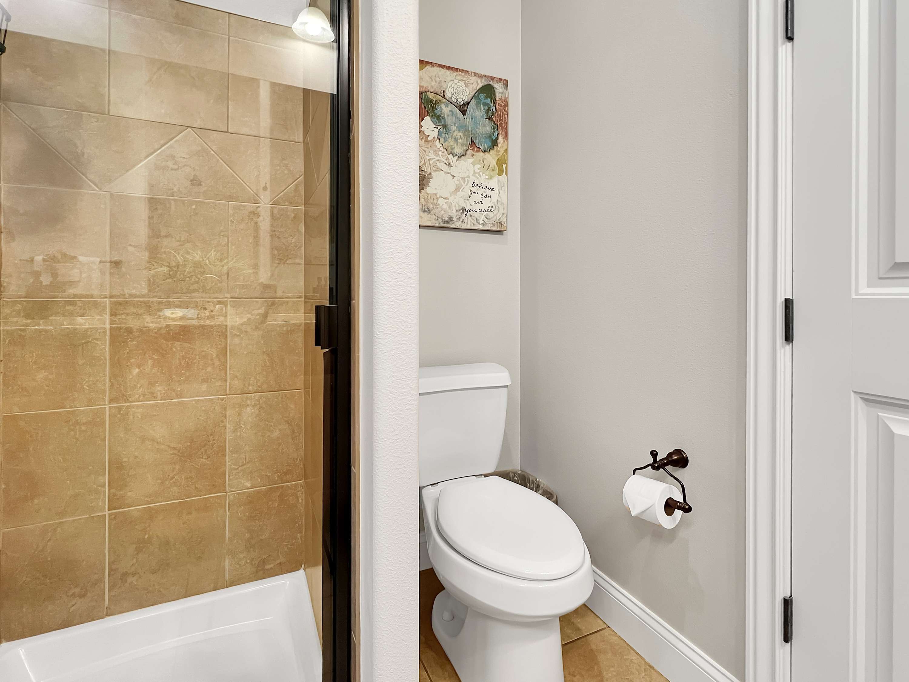 Master ensuite with tile shower