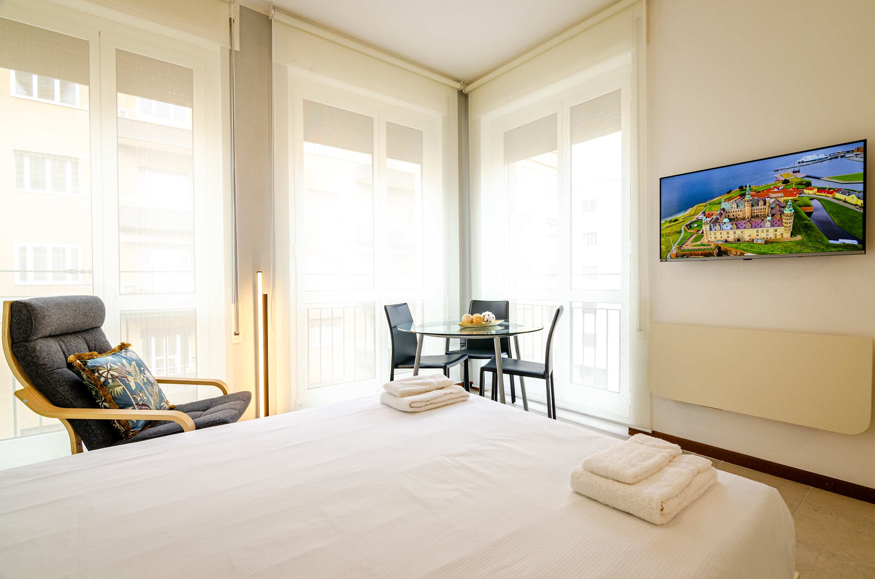 Large and bright studio in the heart of Bologna — Bologna, Emilia-Romagna — vacation rental