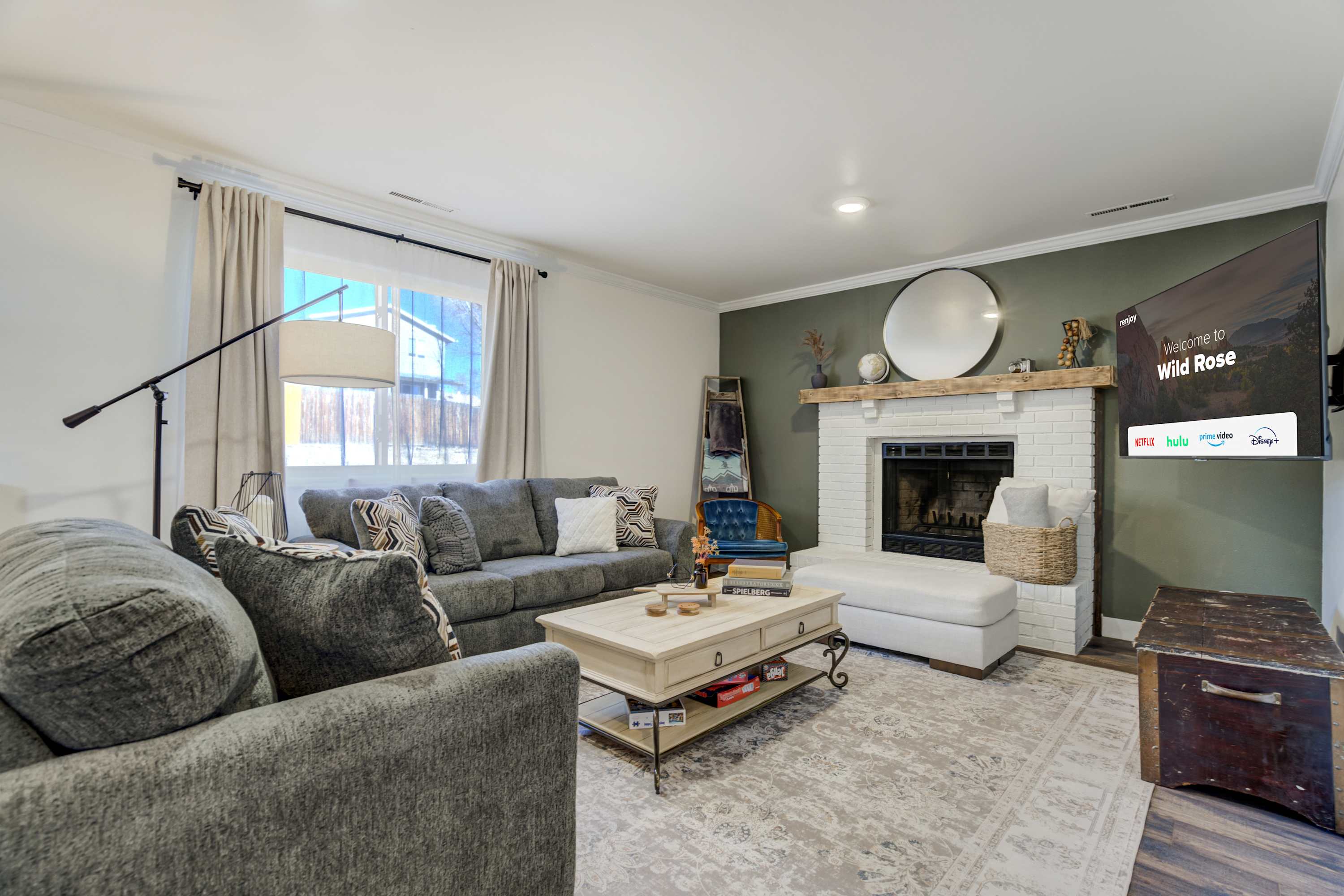 Wild Rose! Outdoor Retreat with BBQ & Fire Pit — Colorado Springs, CO — vacation rental