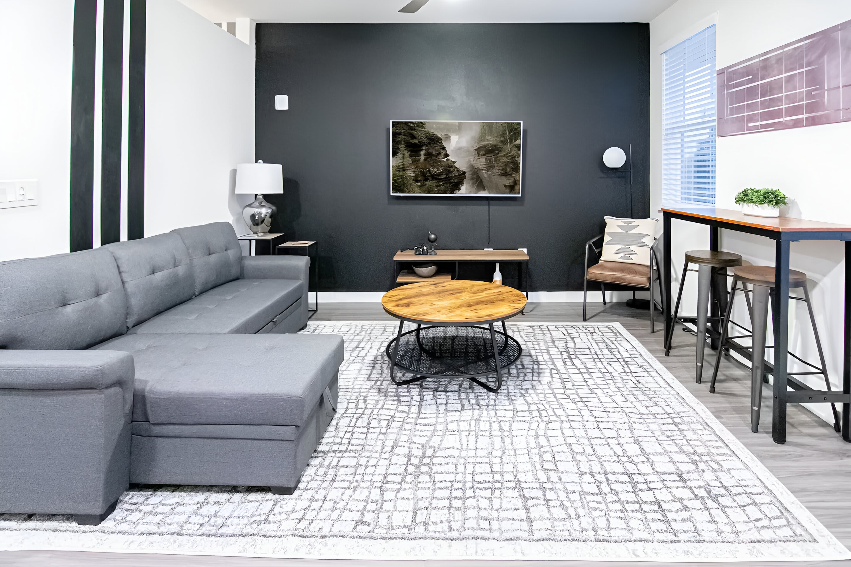 The Library - Comfy Studio Gym & Pet Friendly