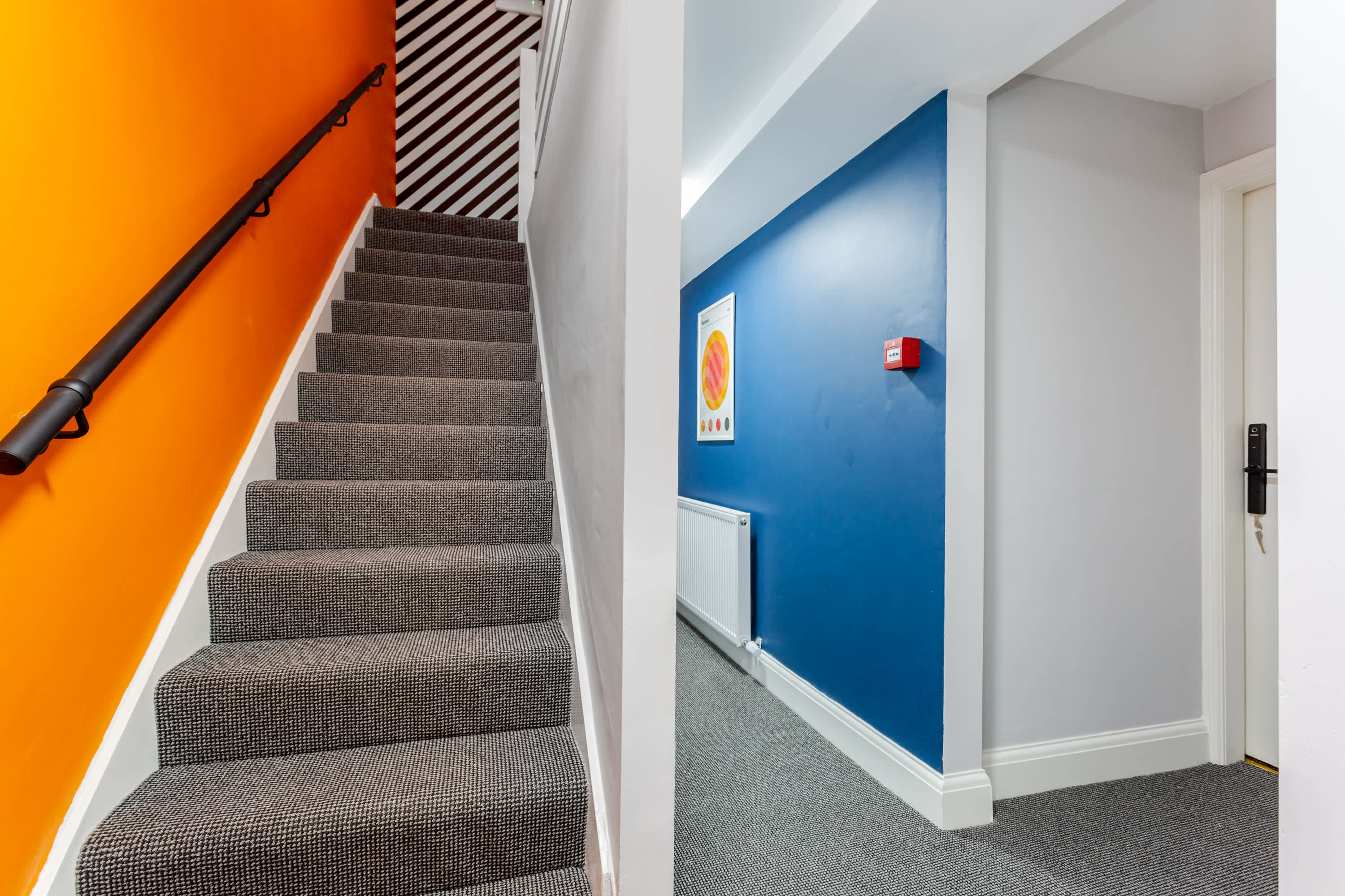 Ashton Luxury Getaway Sleeps 14 with 2  Free Parking Space in Church Street 18 OL6 6XE - Property image 9 - VivreStays
