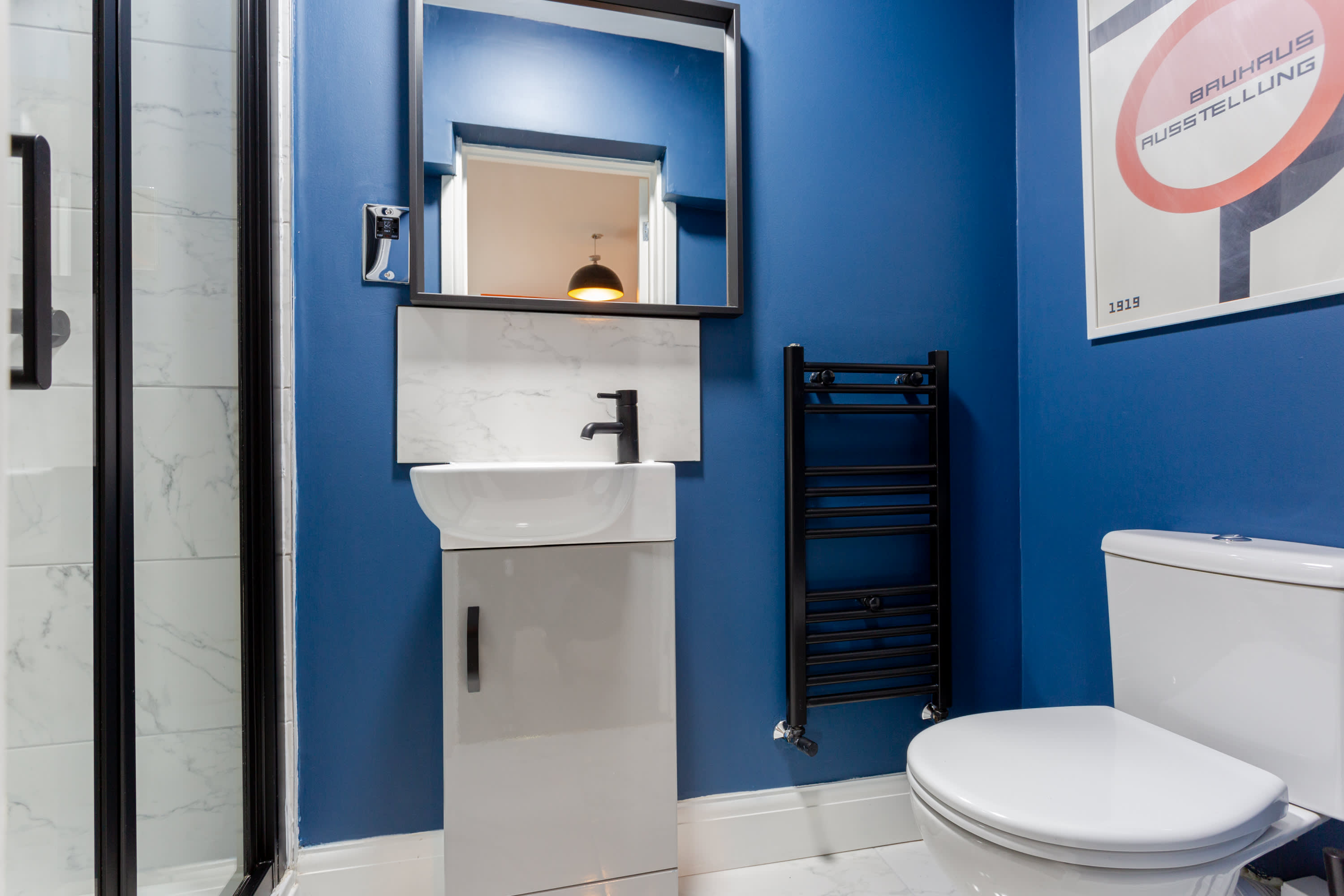 Ashton Luxury Getaway Sleeps 14 with 2  Free Parking Space in Church Street 18 OL6 6XE - Property image 28 - VivreStays