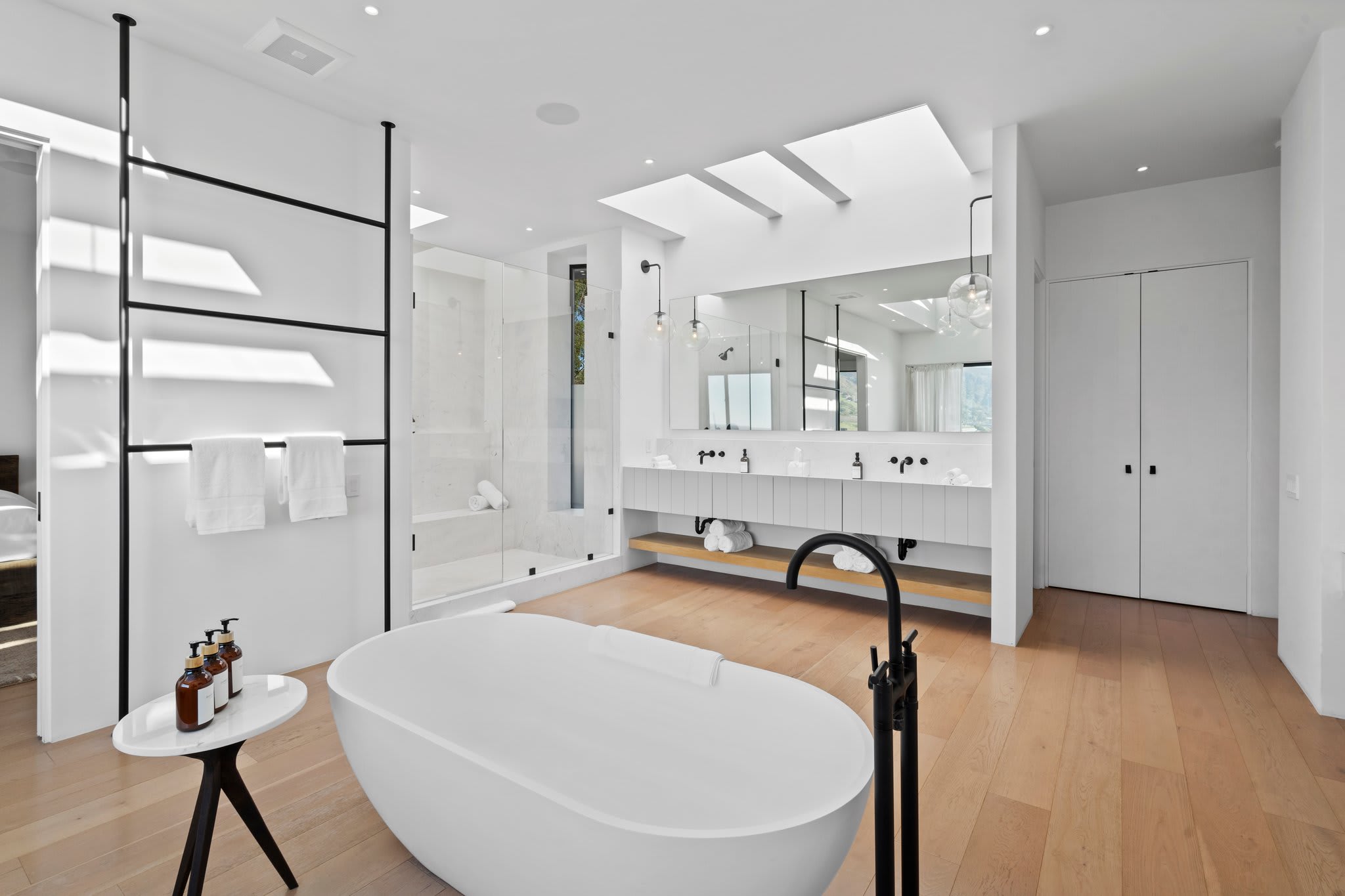 A harmonious blend of clean lines, soft textures, and premium finishes.