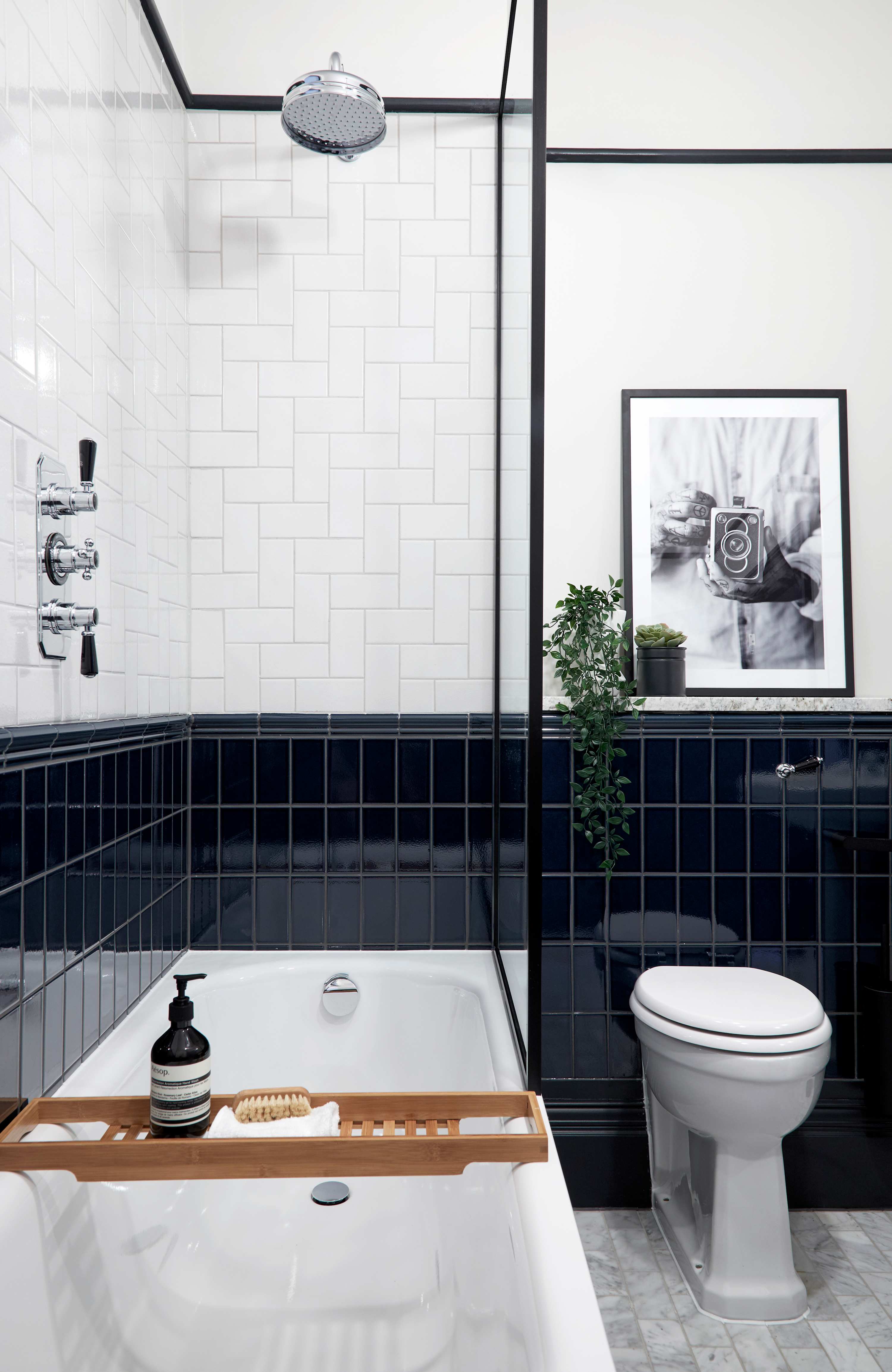 Contemporary Apartment - minutes from Angel Tube in 388 City Road EC1V 2QA - Property image 9 - VivreStays
