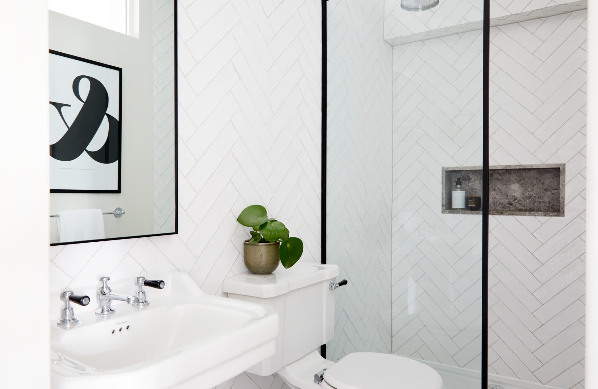 Stylish Apartment minutes from Angel Tube in 388 City Road EC1V 2QA - Property image 5 - VivreStays