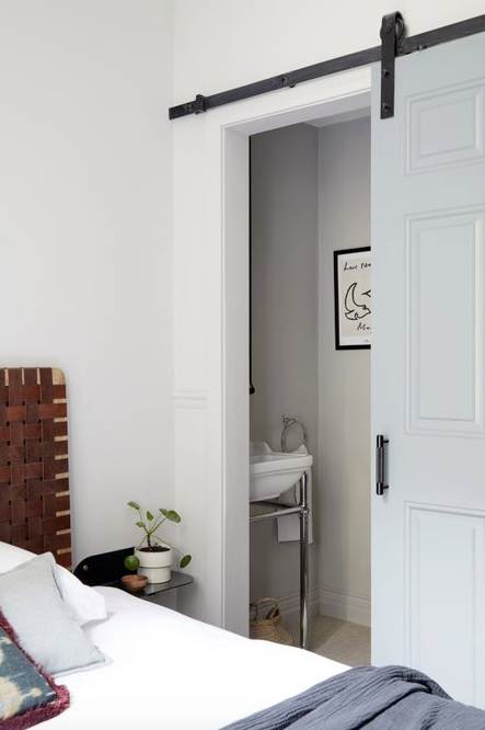 Stylish Apartment minutes from Angel Tube in 388 City Road EC1V 2QA - Property image 14 - VivreStays