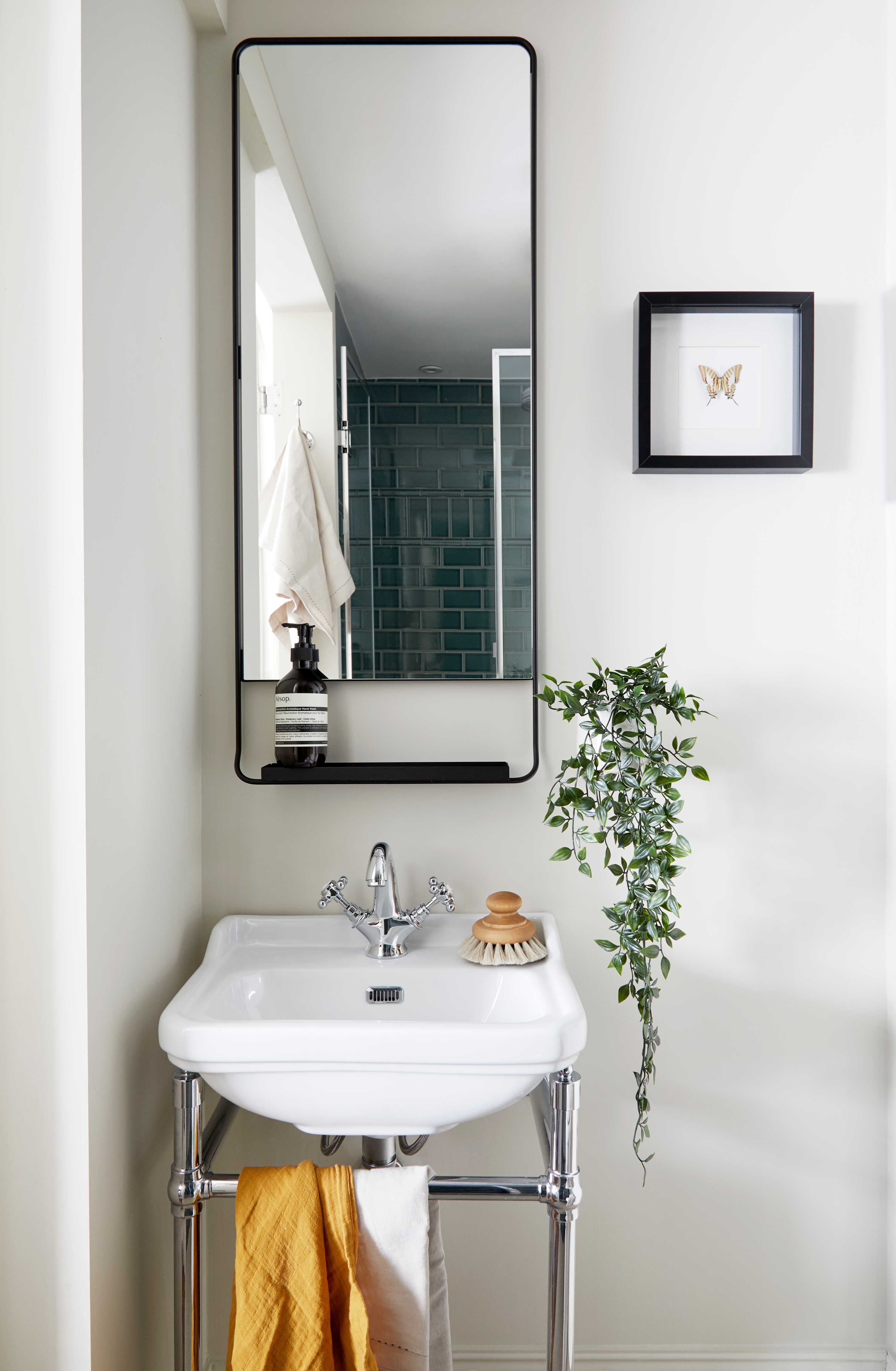 Modern Apartment - minutes from Angel Tube St. in 388 City Road EC1V 2QA - Property image 14 - VivreStays