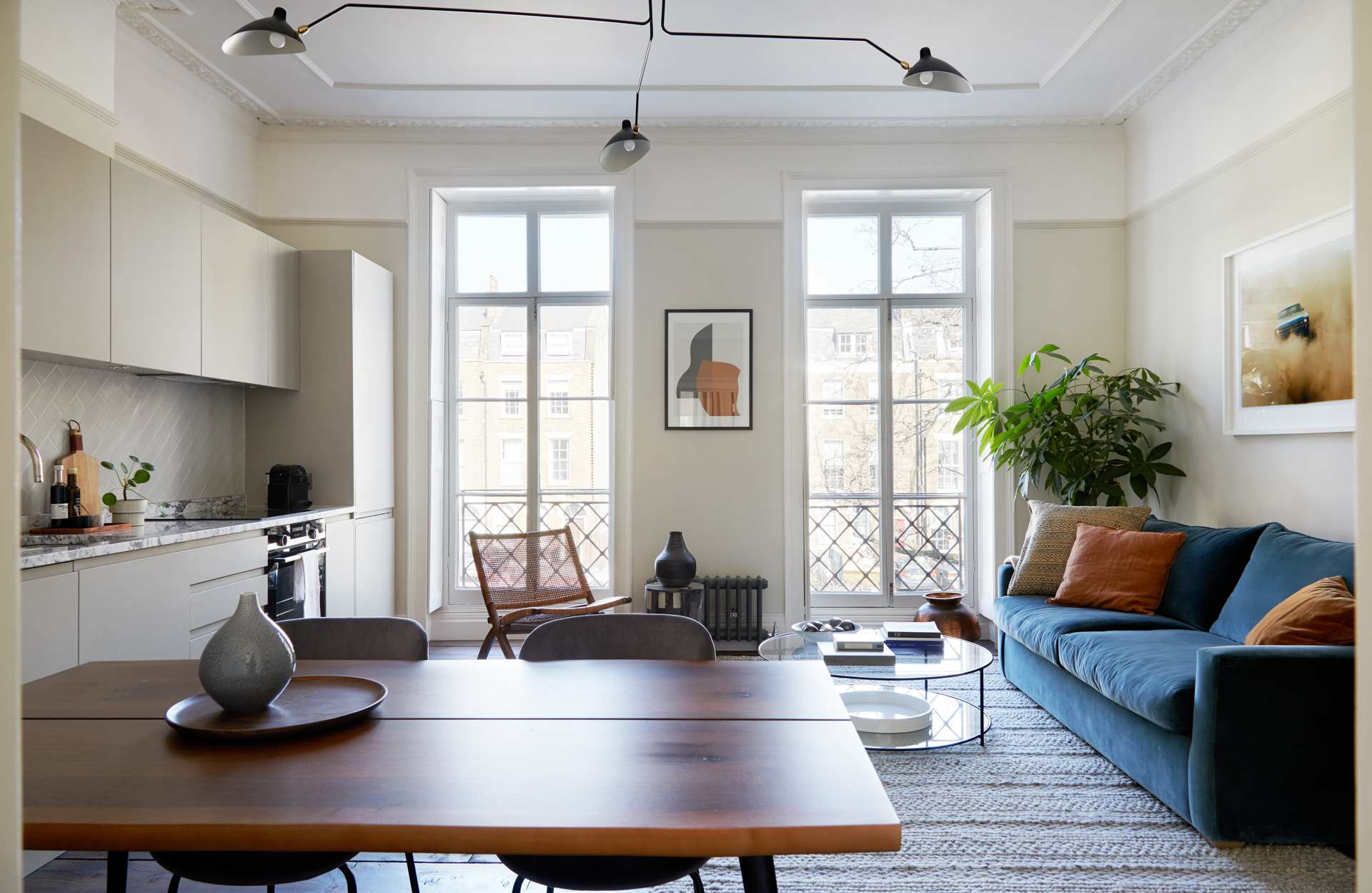 Modern Apartment - minutes from Angel Tube St. in 388 City Road EC1V 2QA - Property image 2 - VivreStays