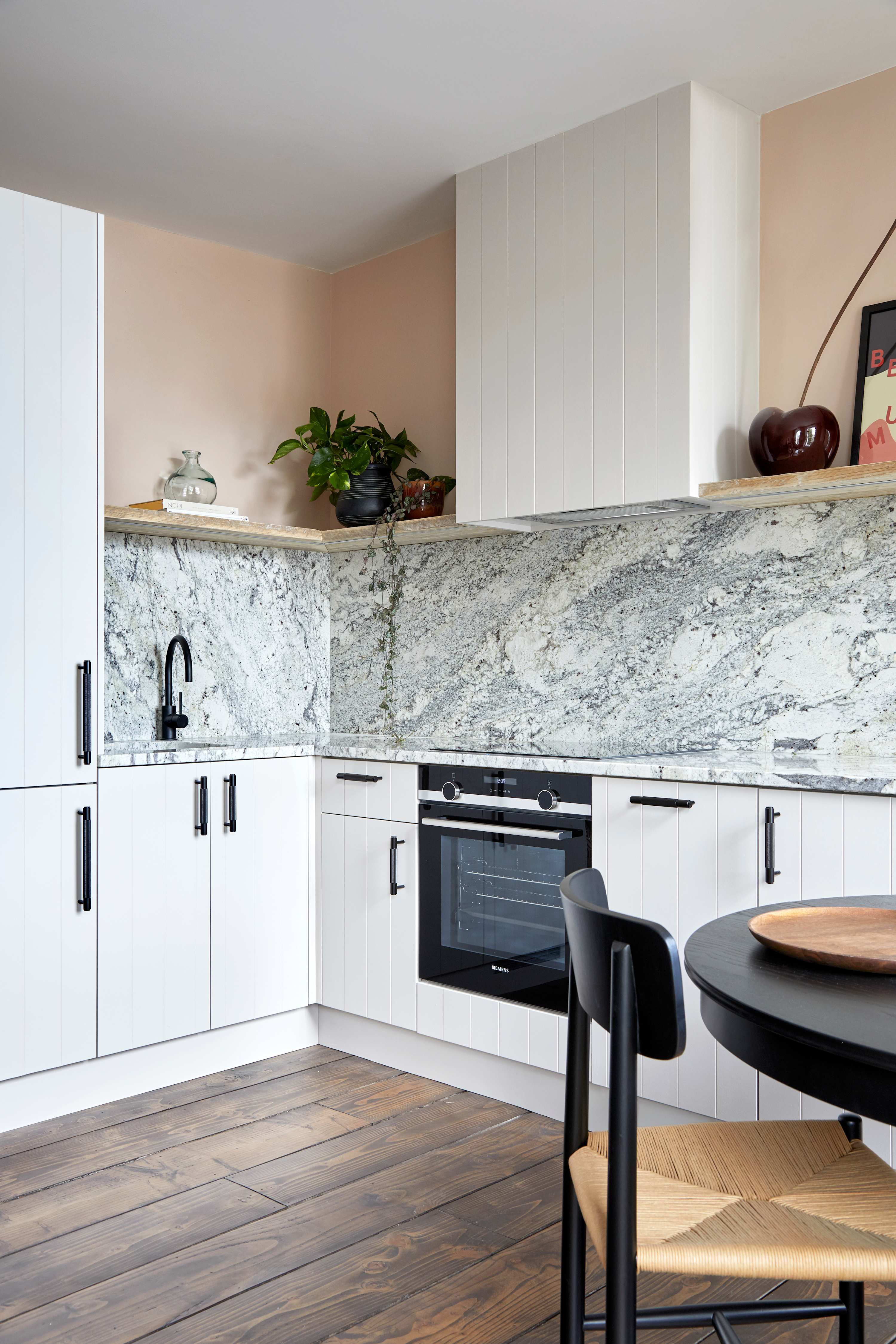 Luxurious Apartment - minutes from Angel Tube St. in 388 City Road EC1V 2QA - Property image 8 - VivreStays