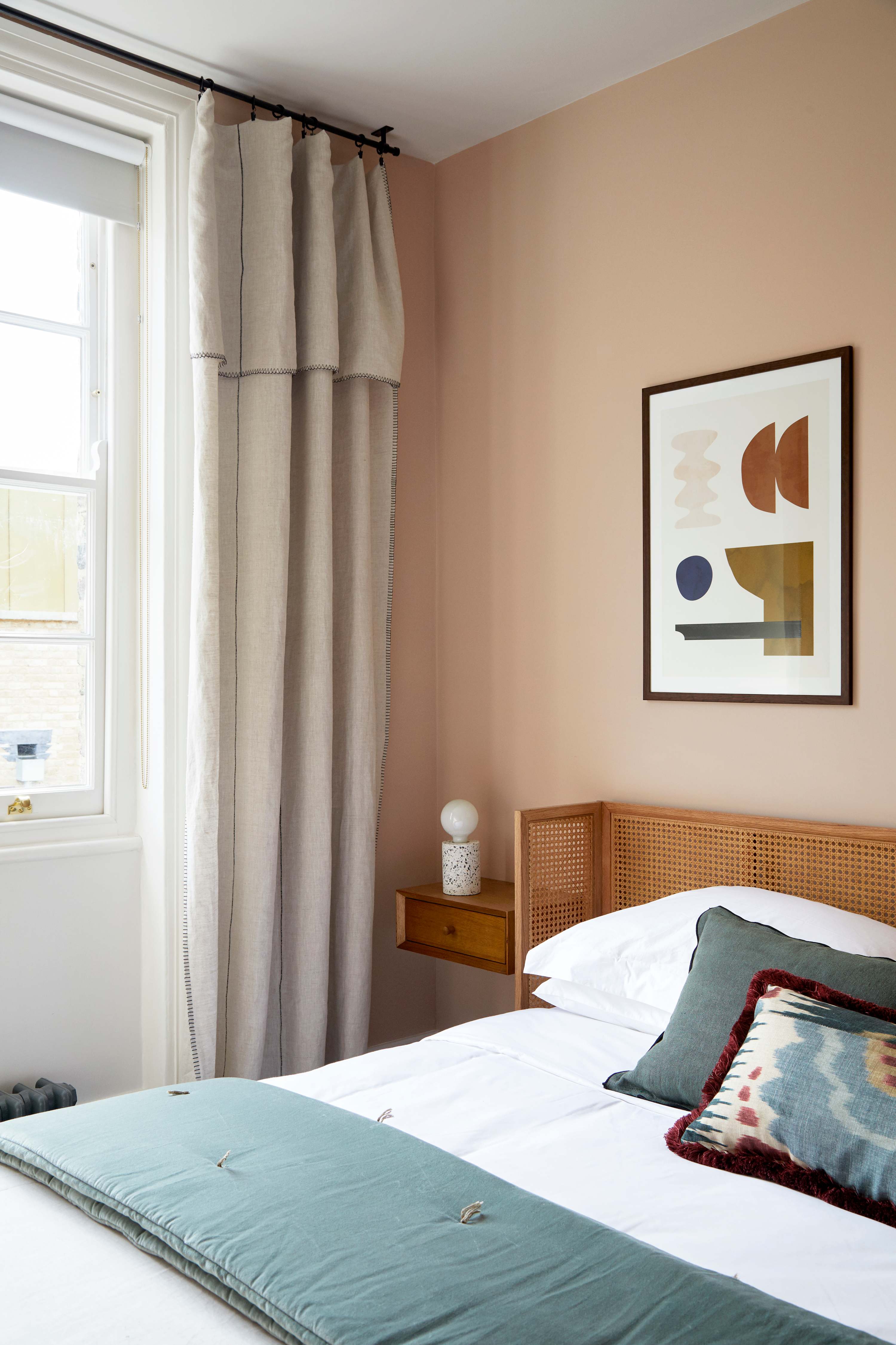 Luxurious Apartment - minutes from Angel Tube St. in 388 City Road EC1V 2QA - Property image 12 - VivreStays