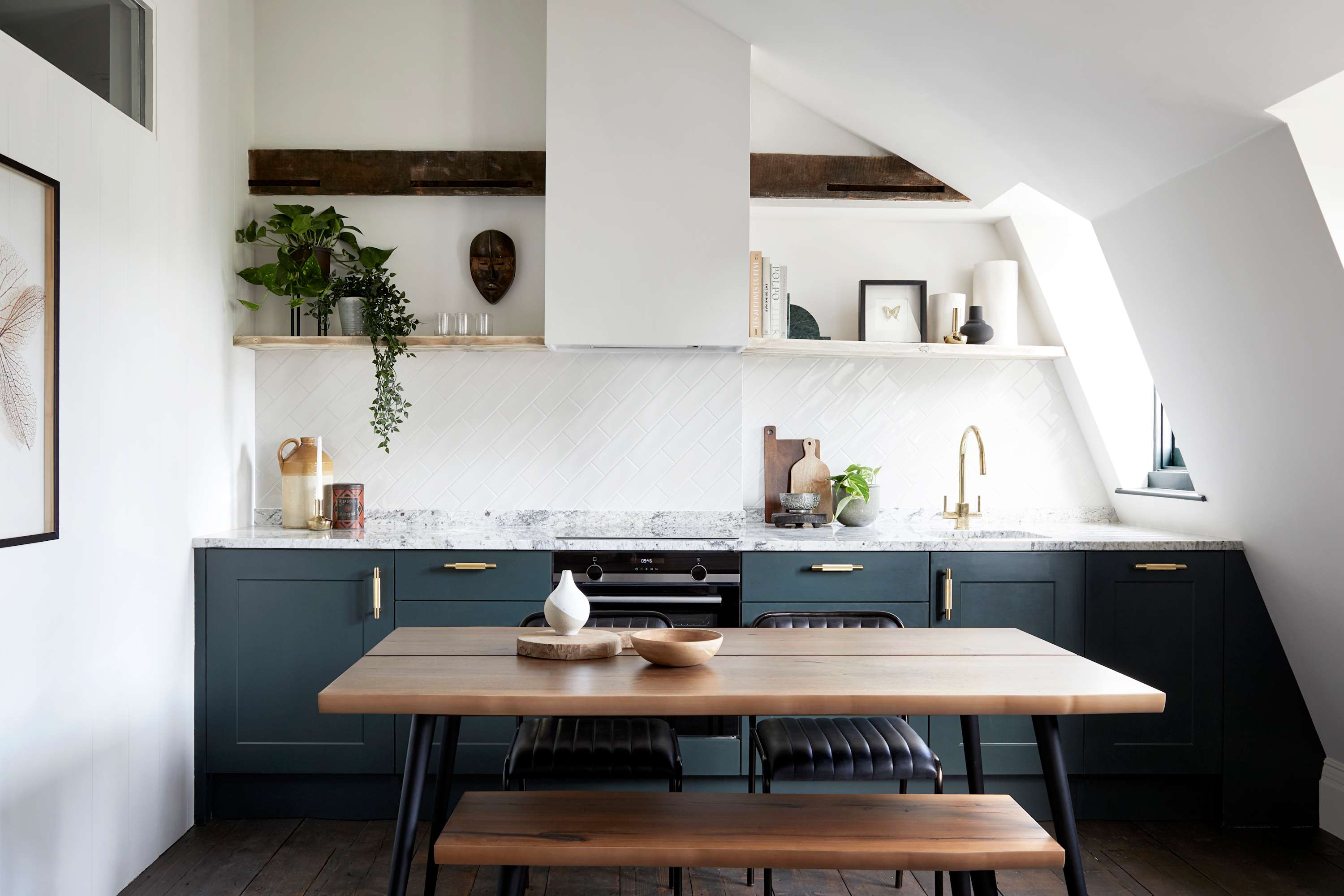Cosy Loft Apartment - minutes from Angel Tube St. in 388 City Road EC1V 2QA - Property image 5 - VivreStays