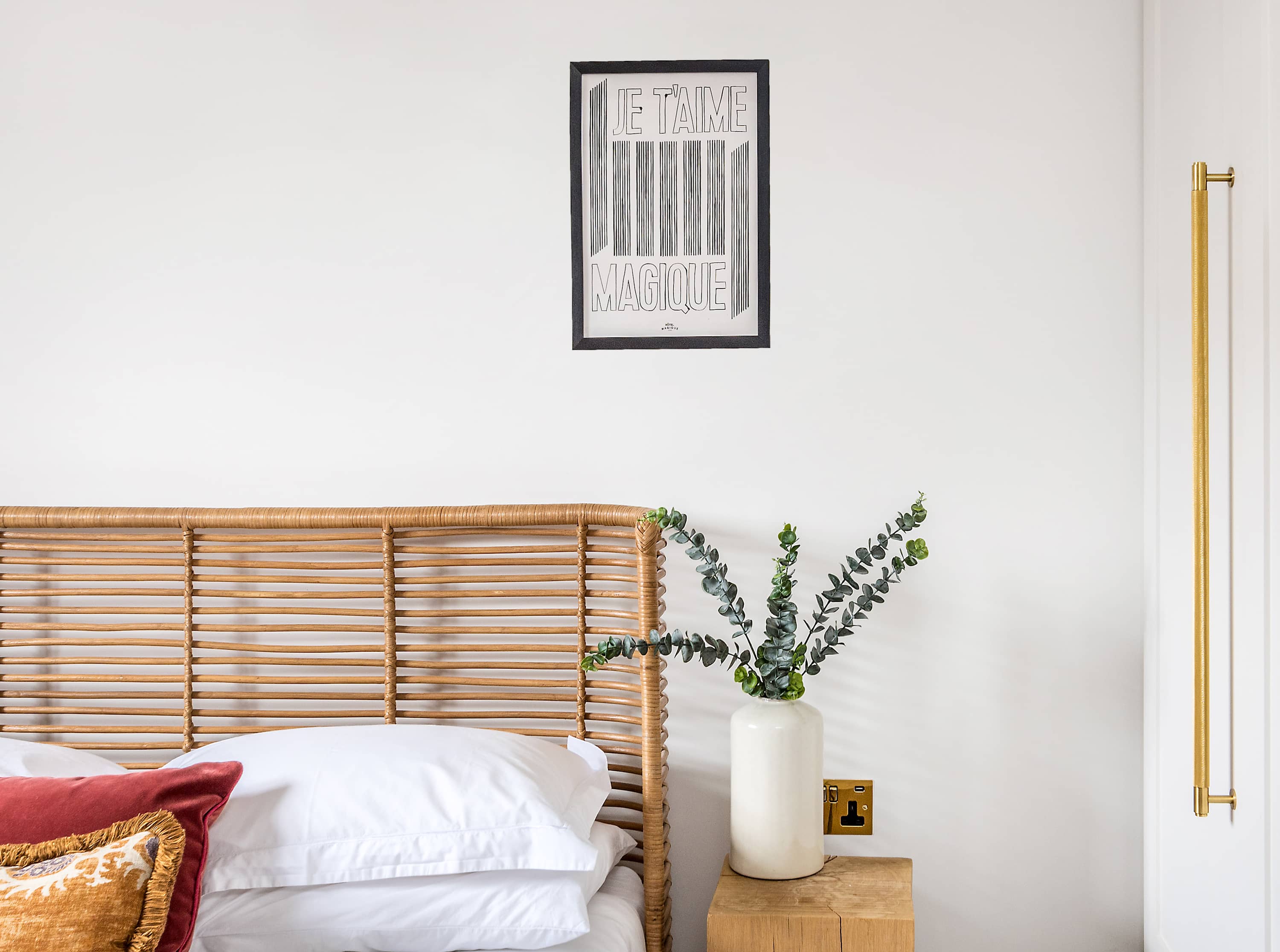 Cosy Loft Apartment - minutes from Angel Tube St. in 388 City Road EC1V 2QA - Property image 15 - VivreStays