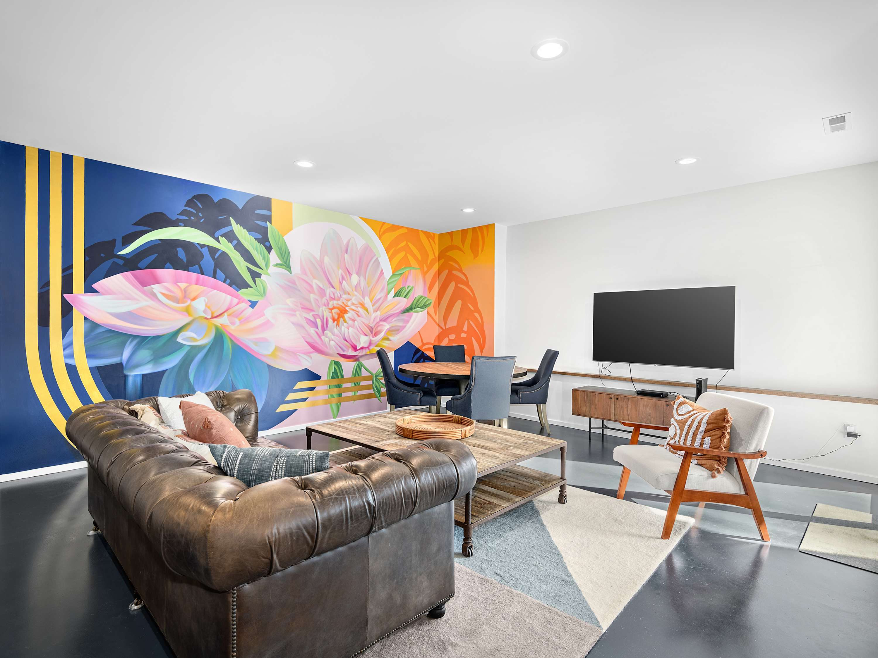 Luxury Asheville House: Theater, Free Tickets, - Foto 39