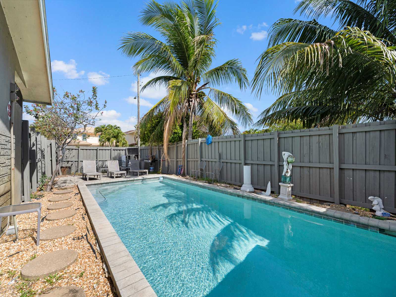 Beautiful Pool Suite (#3)