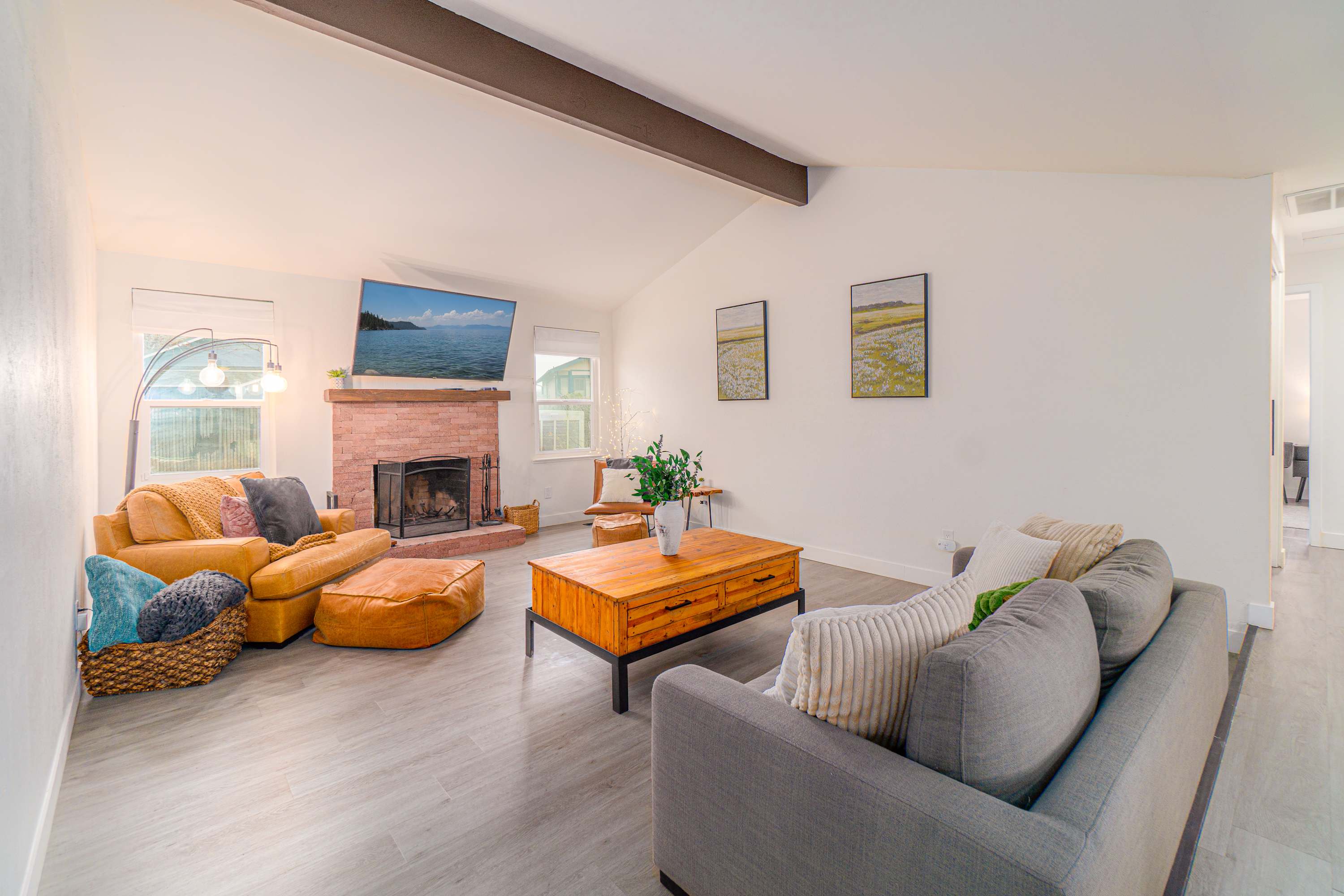 Cozy Family Haven in Sparks - Pet Friendly - Fenced Yard