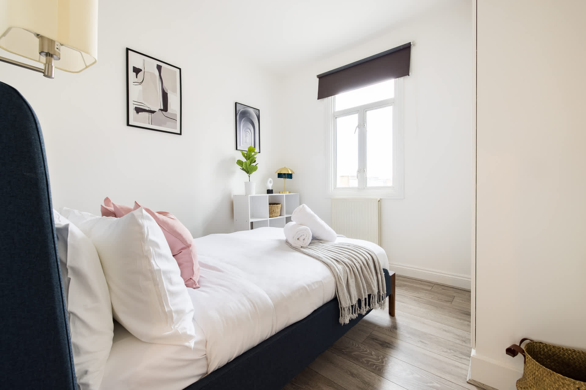 1 Bedroom Flat - Shepherds Bush in 112 Goldhawk Road W12 8HD - Property image 6 - VivreStays