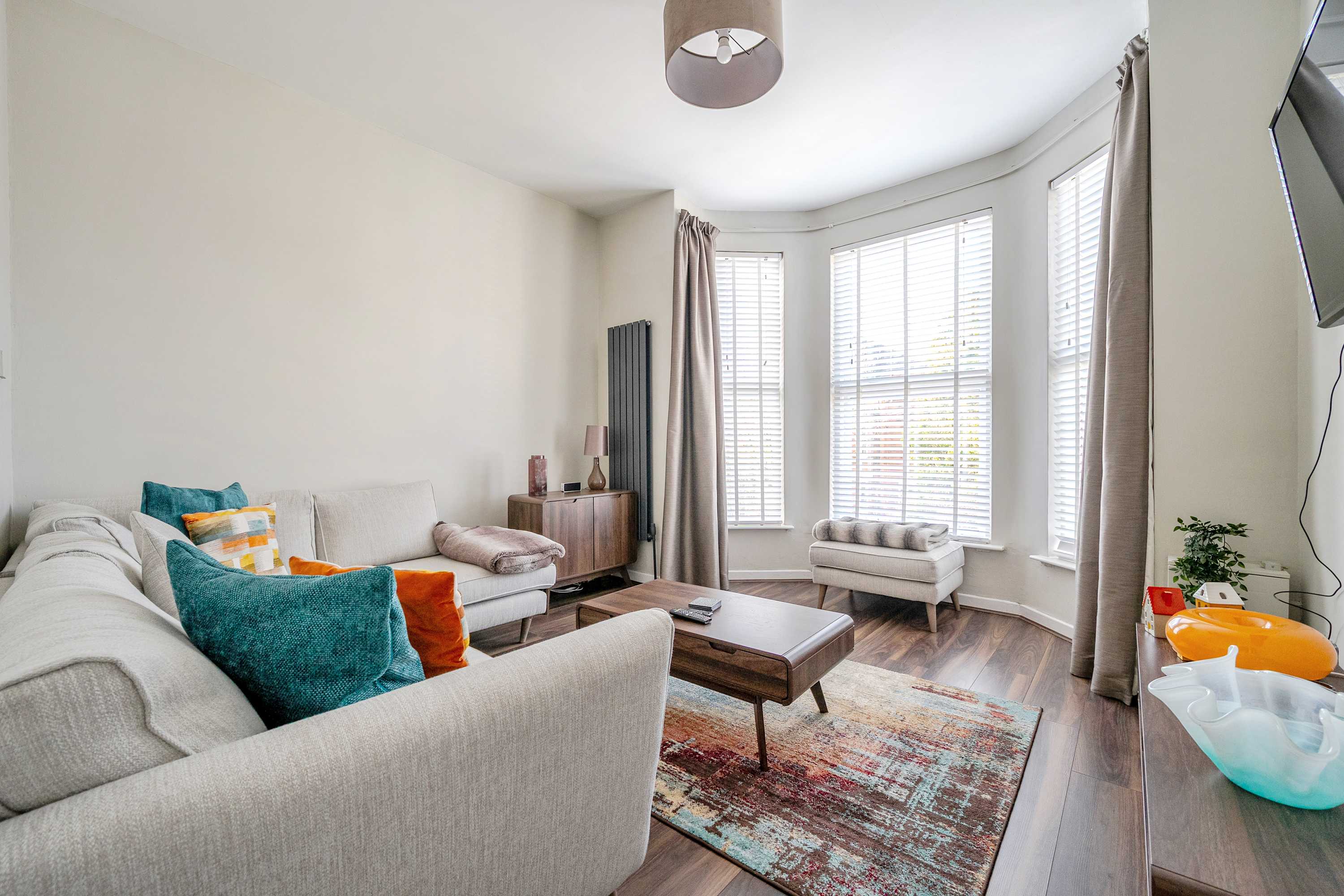 Cosy Apartment in Stunning Didsbury in Clyde Road 61 M20 2WW - Property image 2 - VivreStays