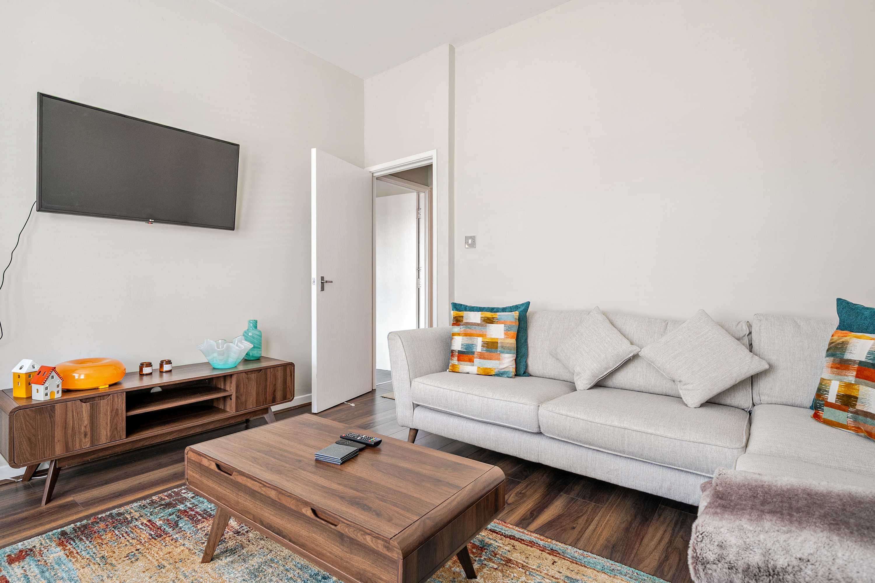 Cosy Apartment in Stunning Didsbury in Clyde Road 61 M20 2WW - Property image 3 - VivreStays