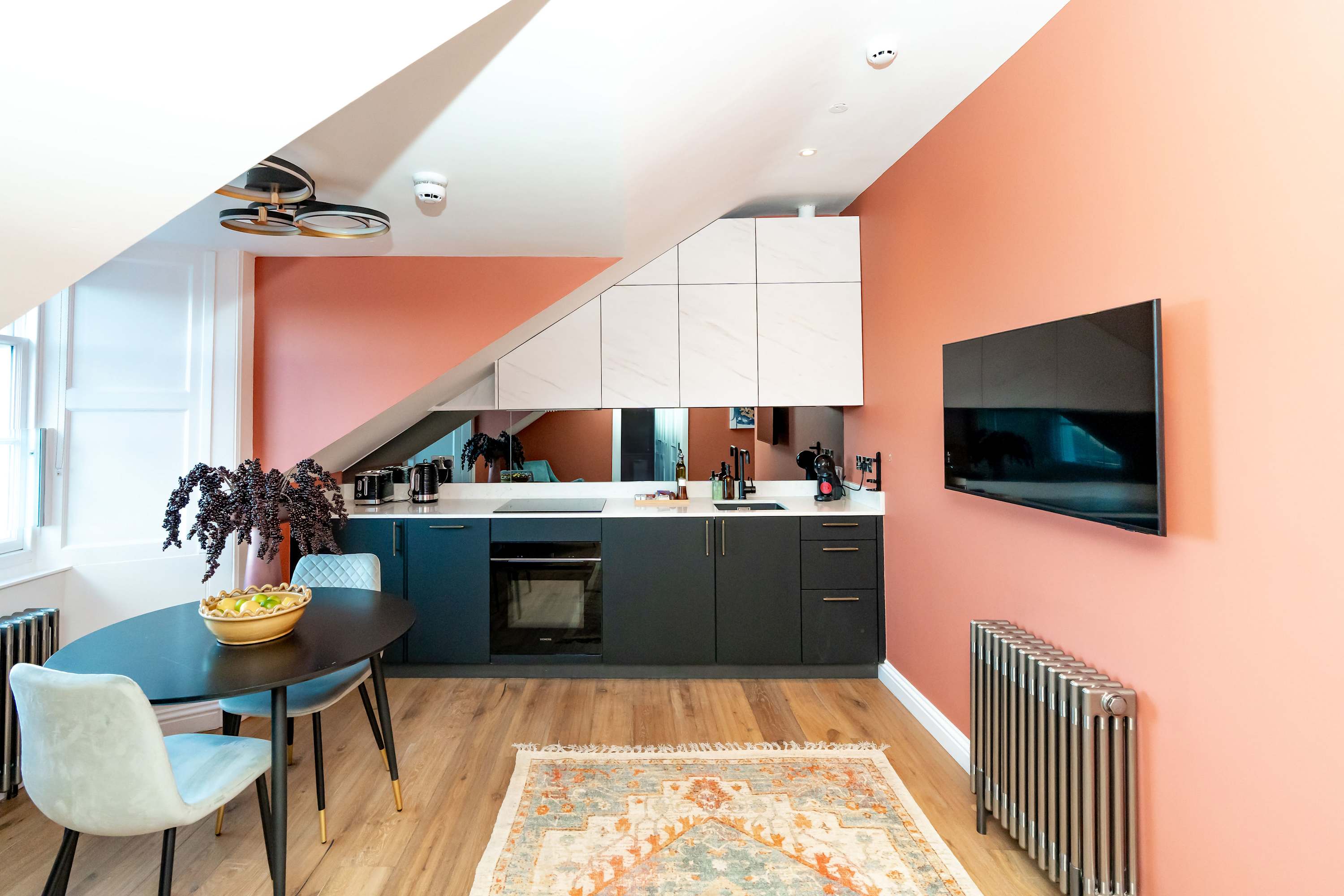 MacInnes Suite - 1 Bed Luxury Apartment — Edinburgh, Scotland — vacation rental