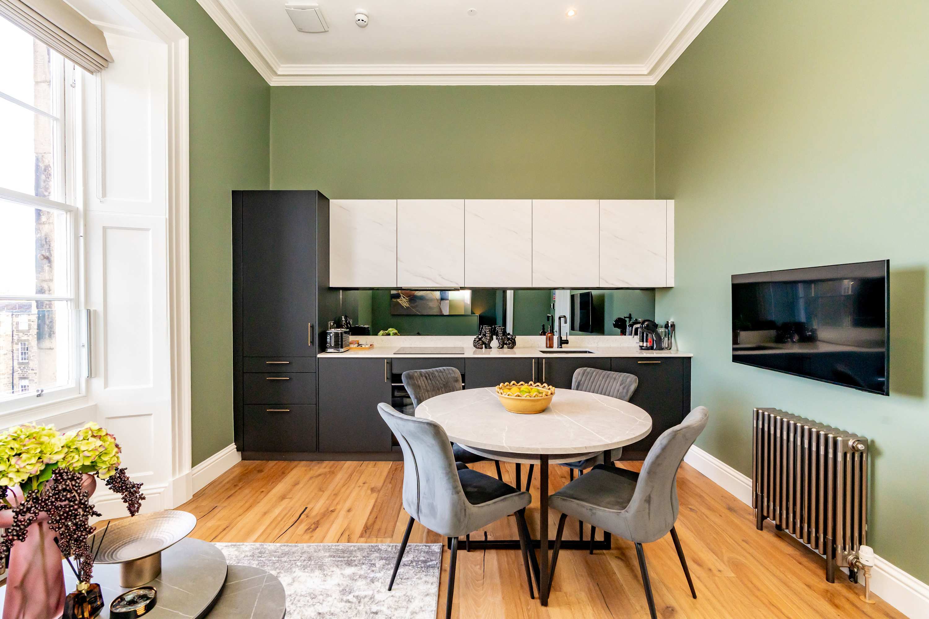 Mackintosh Suite - 1 Bed Luxury Apartment — Edinburgh, Scotland — vacation rental