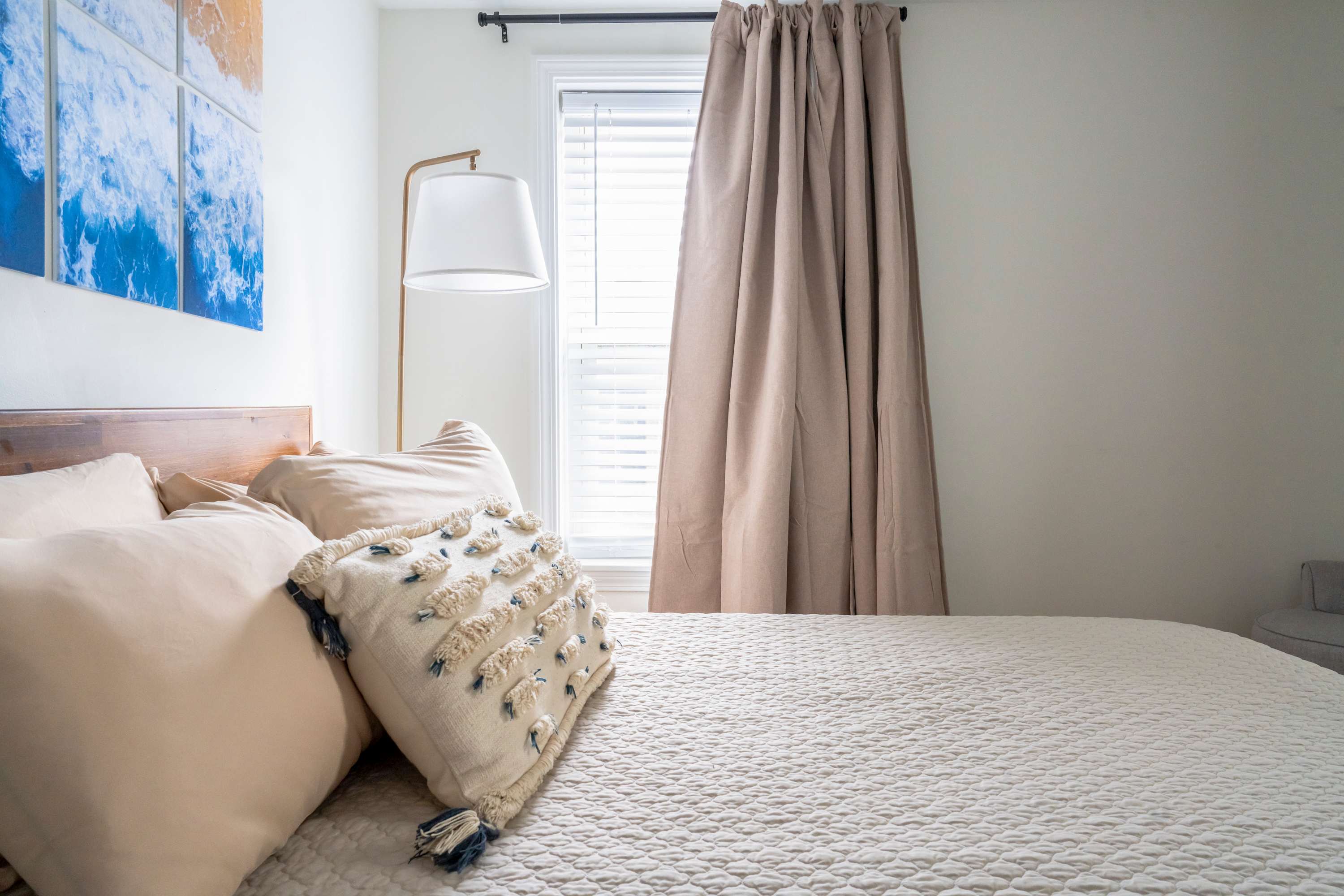 Perfect for Large Groups, Downtown Newport 5 bed! — Newport, RI — vacation rental