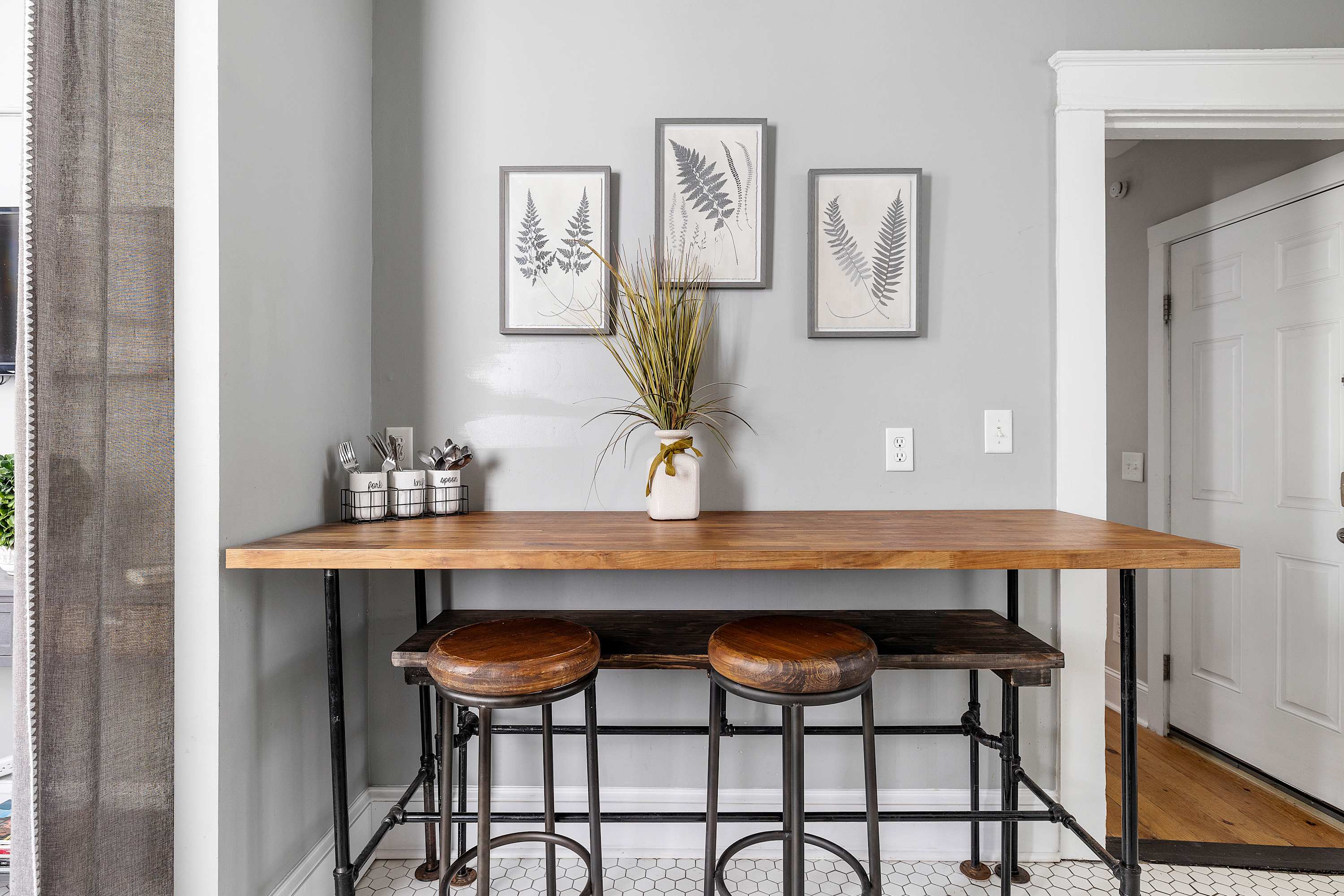 Dining seating in kitchen for your group