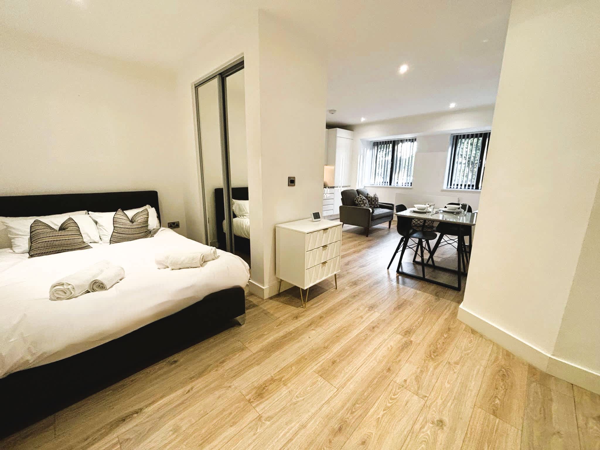Cozy Studio in Solihull - NEC or Airport - Picture 1