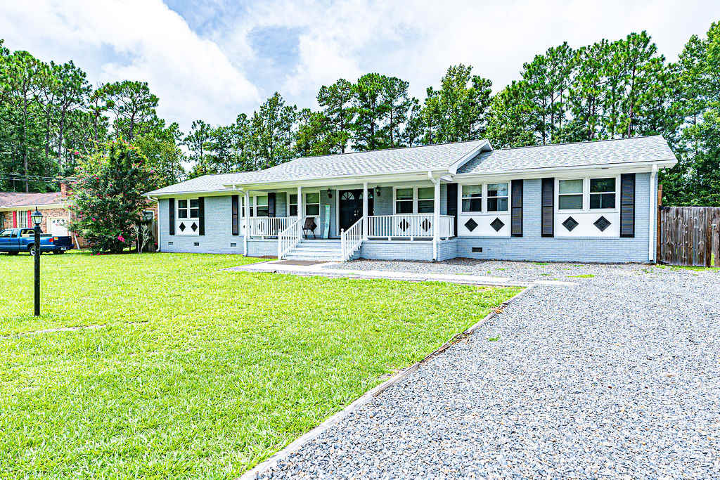 Beach Bum Game House Games and Salt Pool