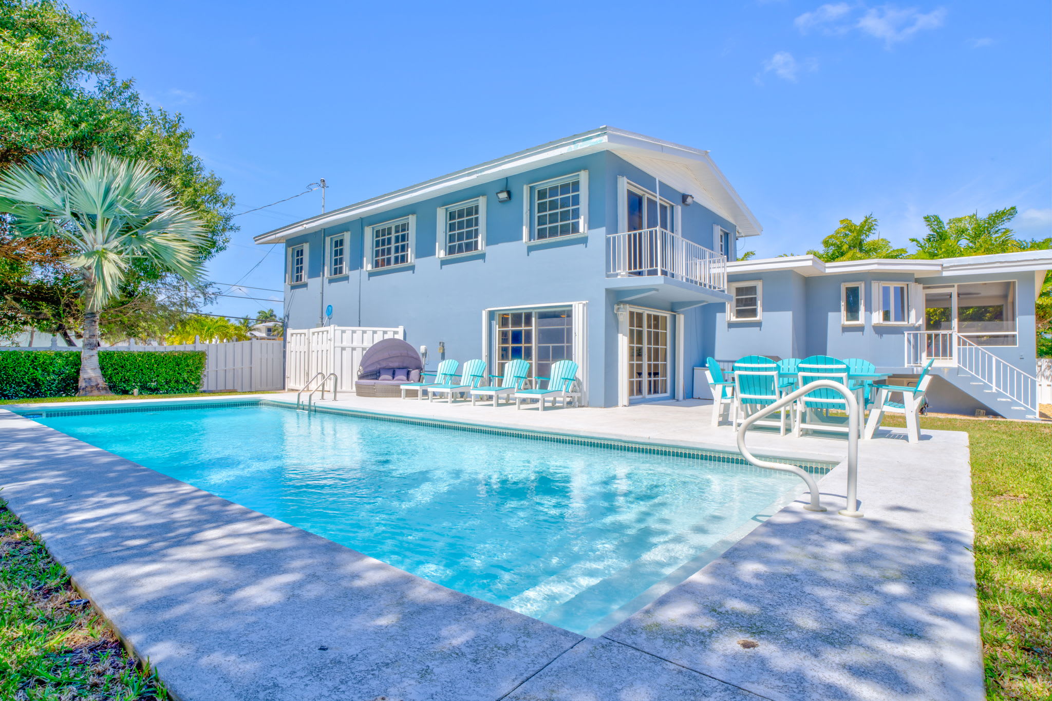Breathtaking Ocean Views And Deepwater Dock - Luxurious Waterfront Escape - Marathon, FL