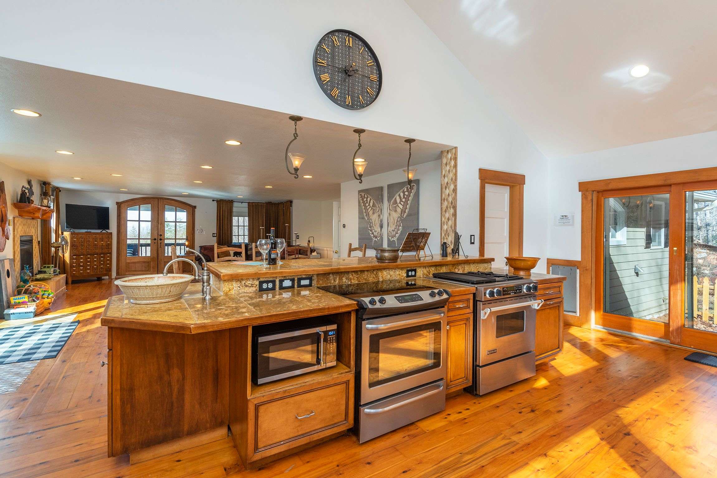 Large chef's kitchen