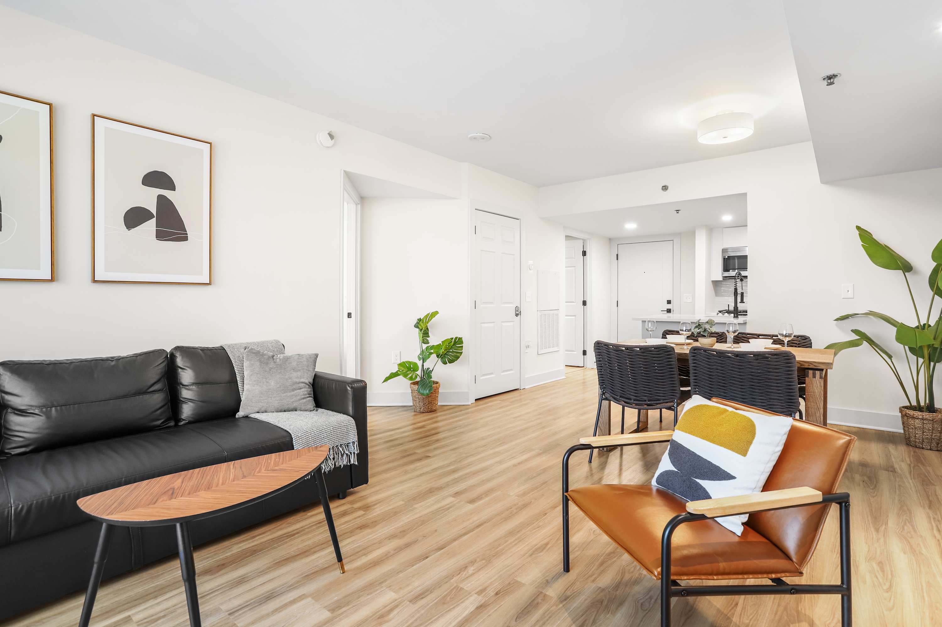 Modern Arlington Apt | Steps from Metro