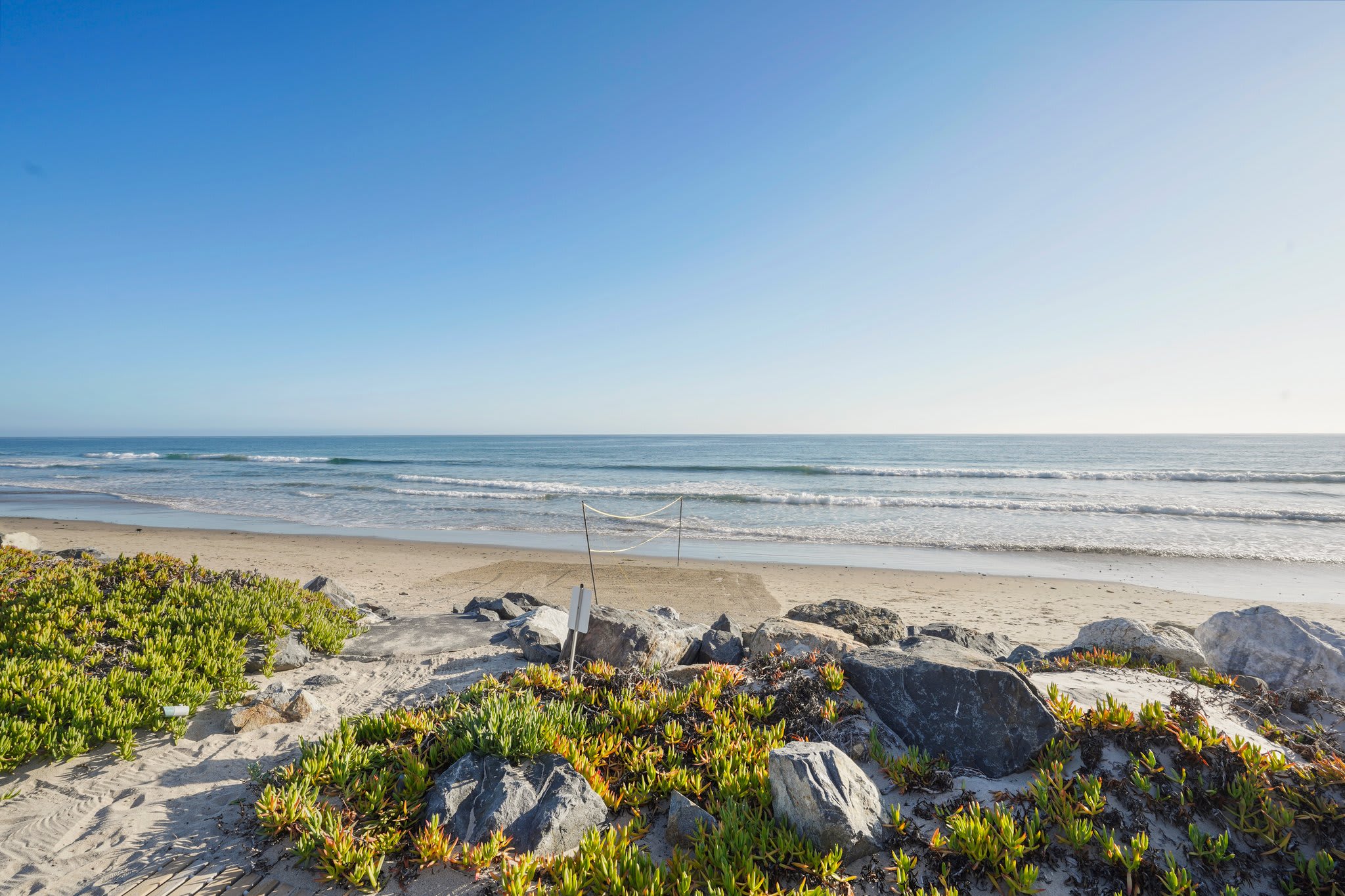 Sun, sand, and the perfect beachside match.