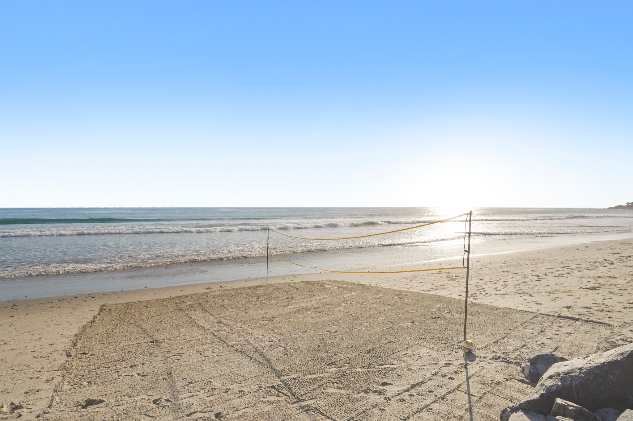 Just steps from your door, the Pacific awaits.
