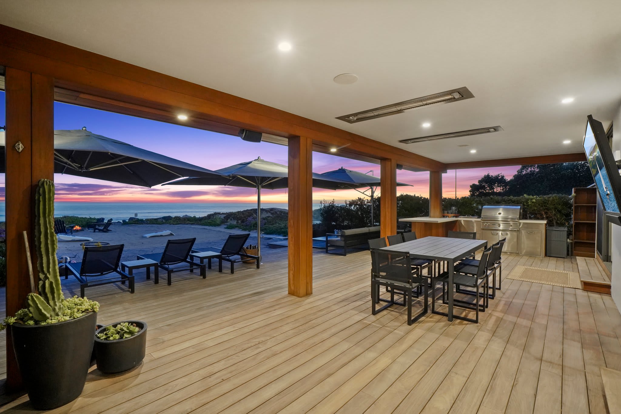 Dine, lounge, and embrace the coastal lifestyle.