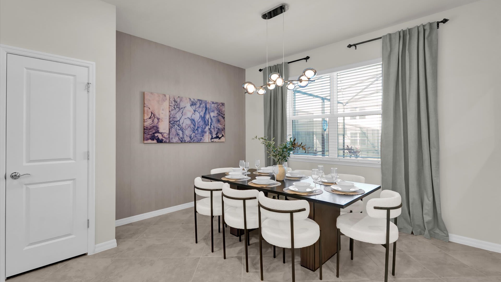 Family dining area seating 8 guests