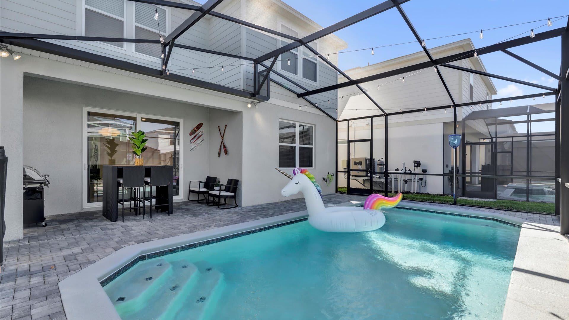 Upstay Family Home w Cinema Pool BBQ Clermont