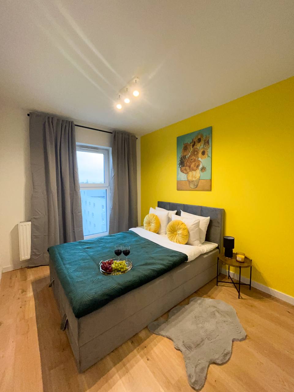 Lumina comfy 3-rooms apart with parking