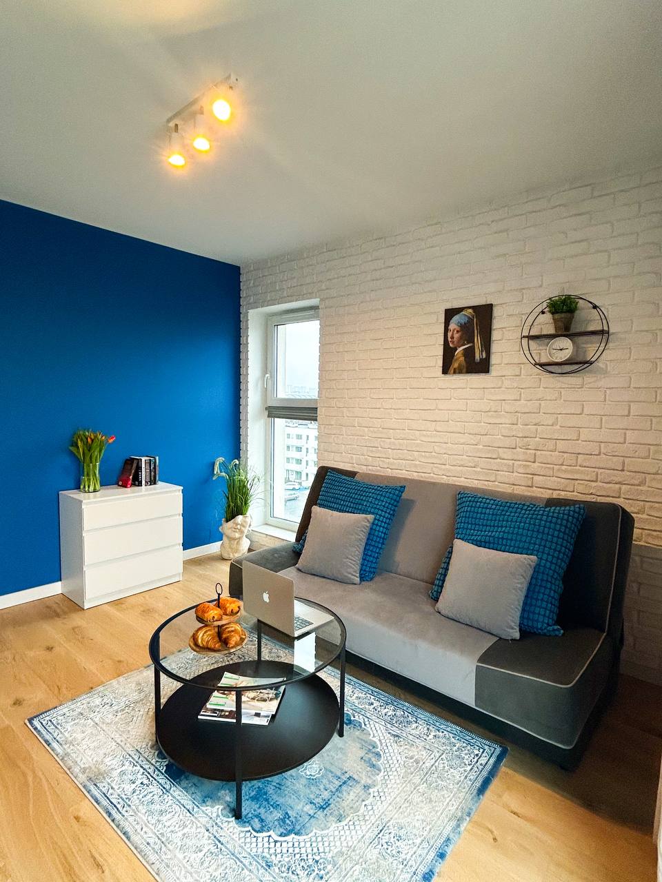 Lumina comfy 3-rooms apart with parking