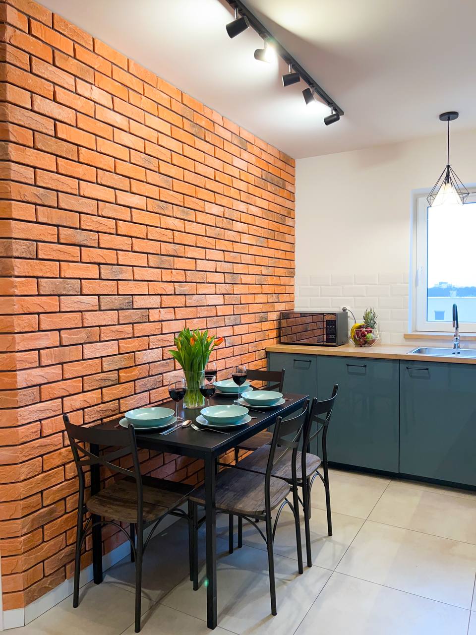 Lumina comfy 3-rooms apart with parking