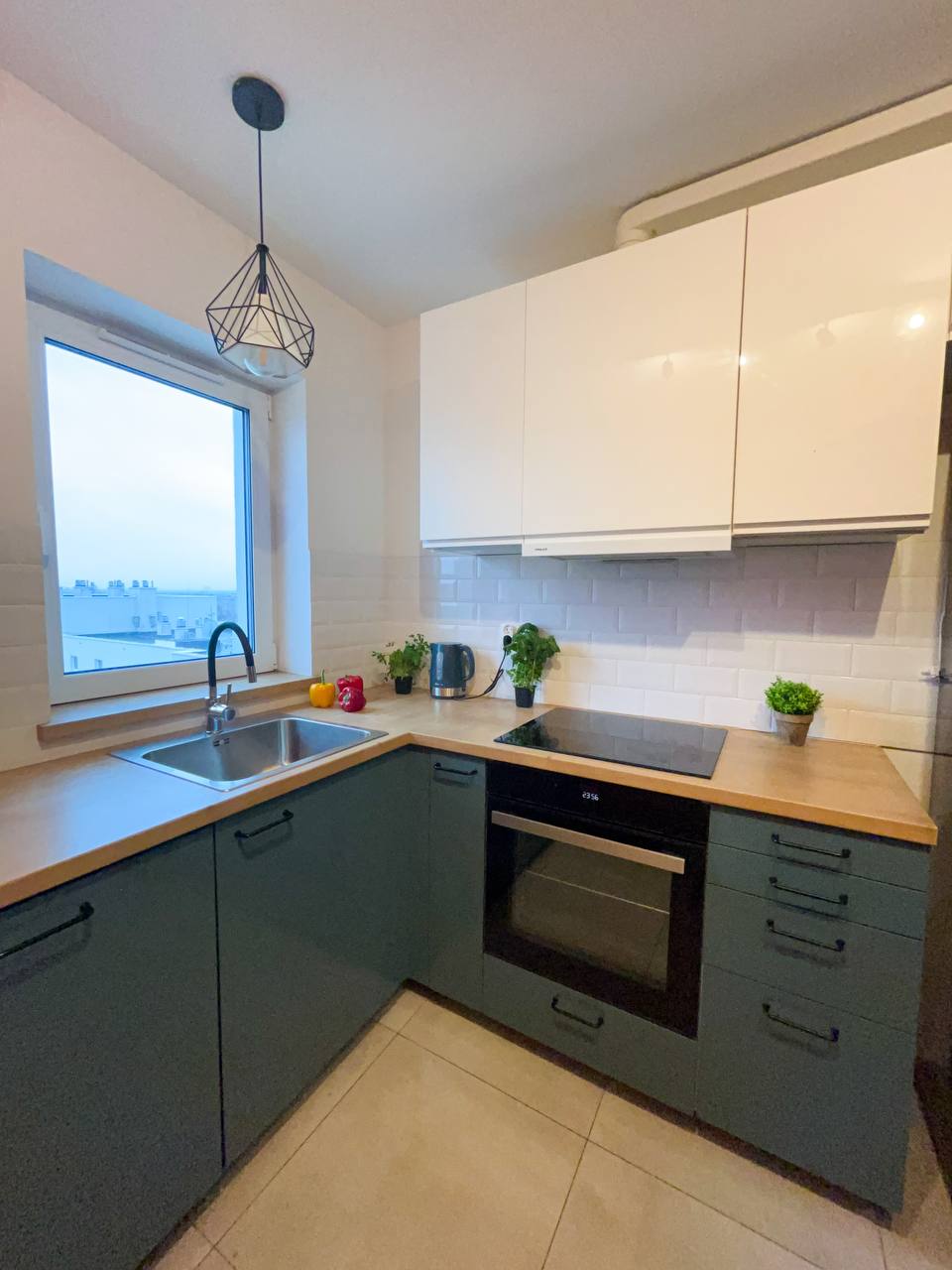 Lumina comfy 3-rooms apart with parking