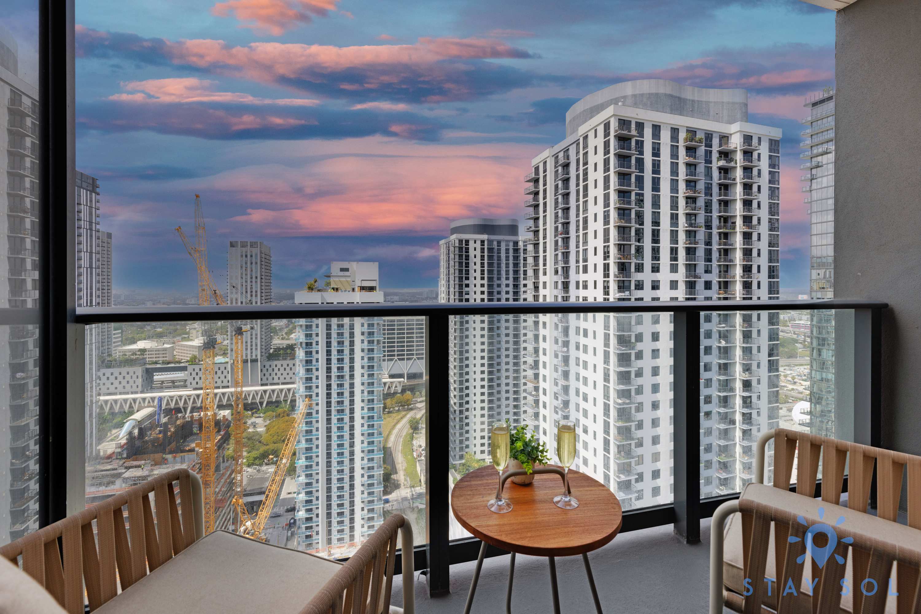 Great Studio Pool, Gym & Views — Miami, FL — vacation rental